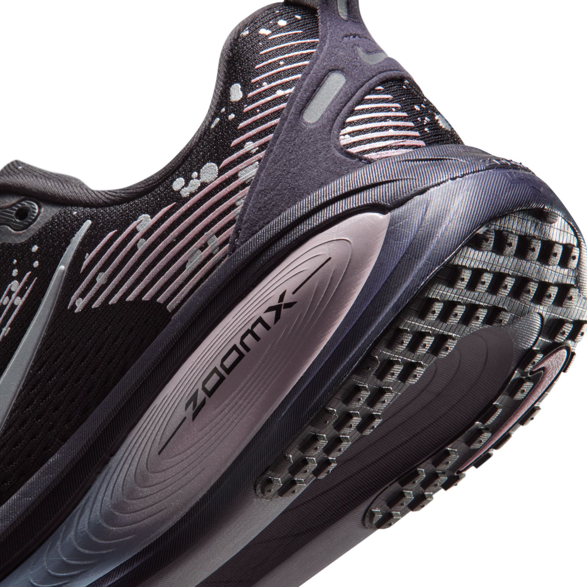 Nike Women's Vomero 18 Running Shoes product image