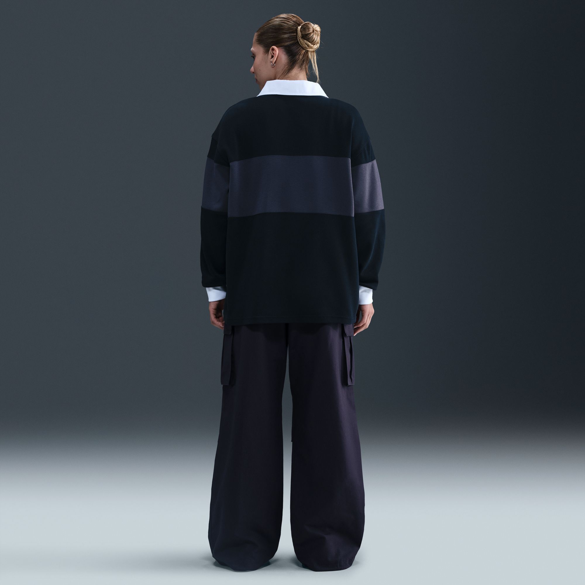 Nike Women's Sportswear Mid-Rise Oversized Woven Cargo Pants product image