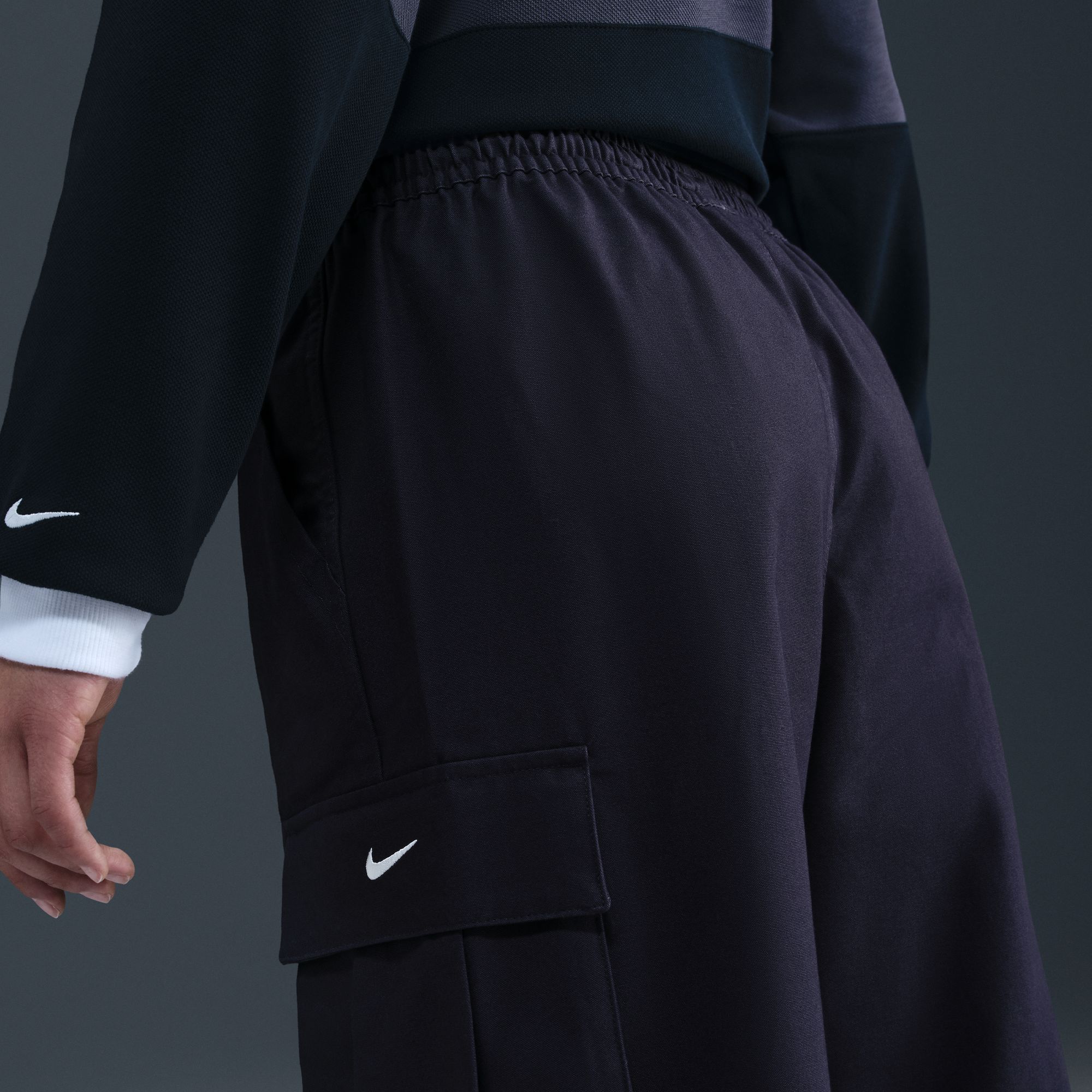 Nike Women's Sportswear Mid-Rise Oversized Woven Cargo Pants product image