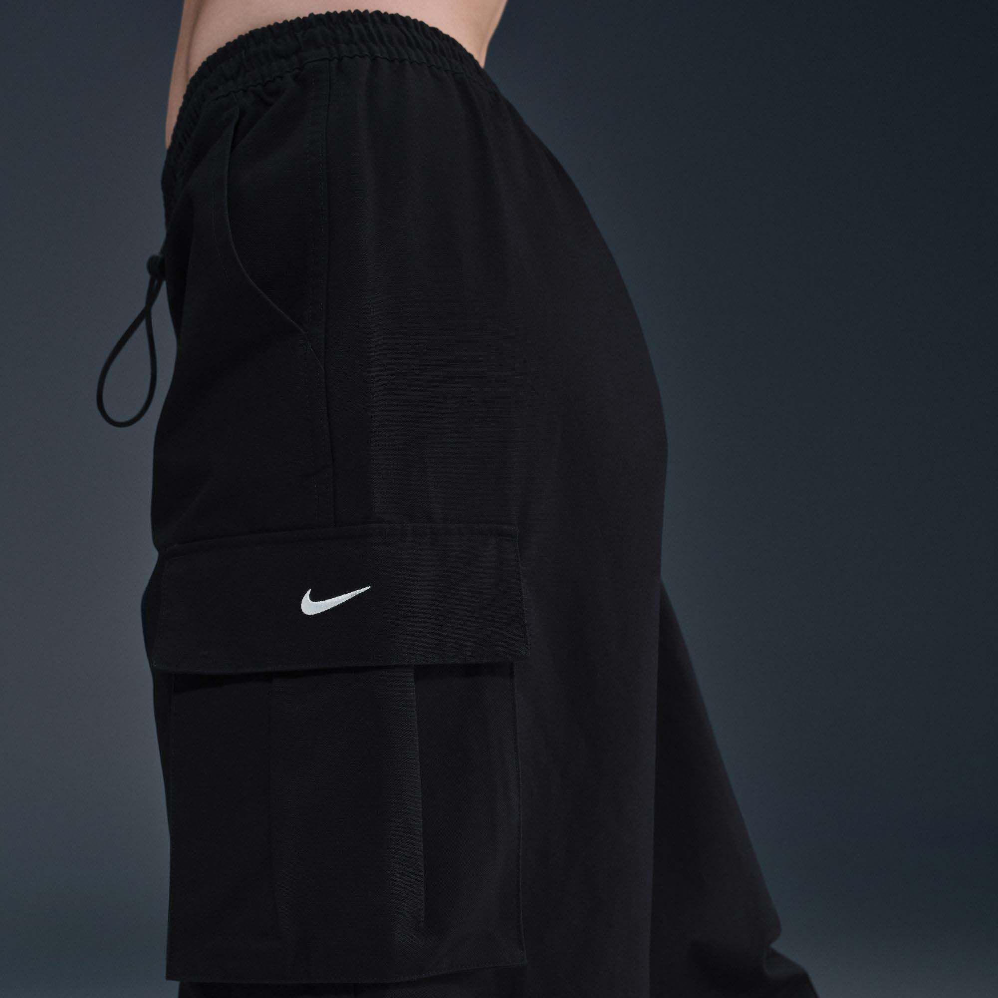 Nike Women's Sportswear Mid-Rise Oversized Woven Cargo Pants product image