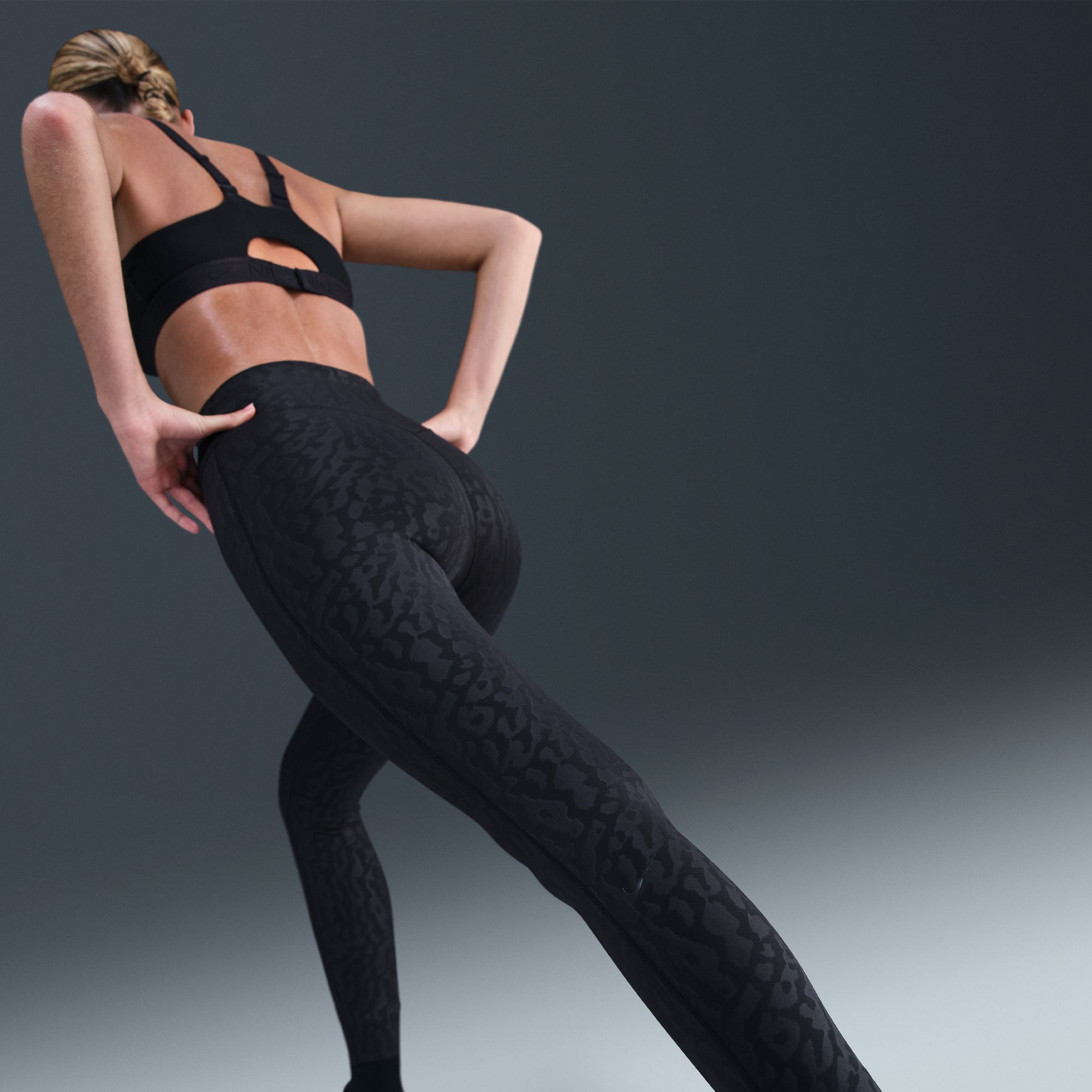 Nike Women's Universa High-Waisted 7/8 Leggings with No Front Seam product image