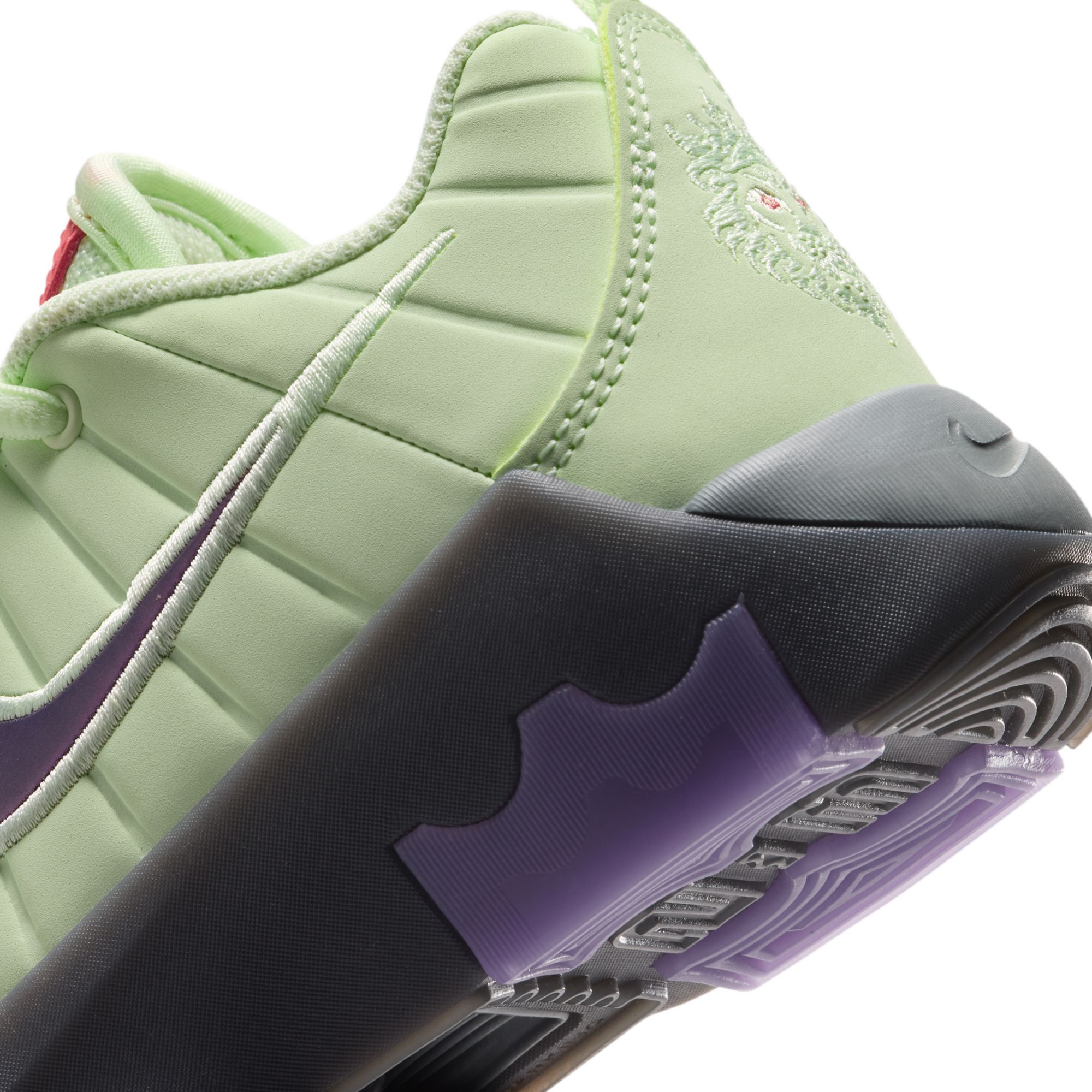 Nike Kids' Preschool LeBron Witness 9 Basketball Shoes product image