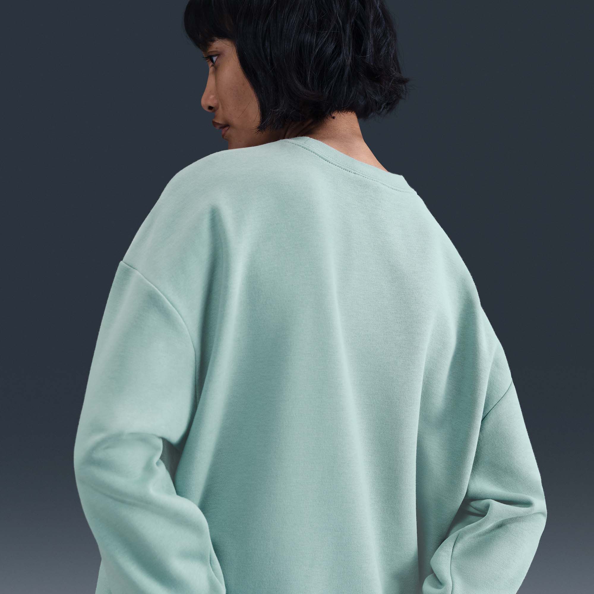 Nike Women's Sportswear Club Fleece Loose Crew-Neck Sweatshirt product image