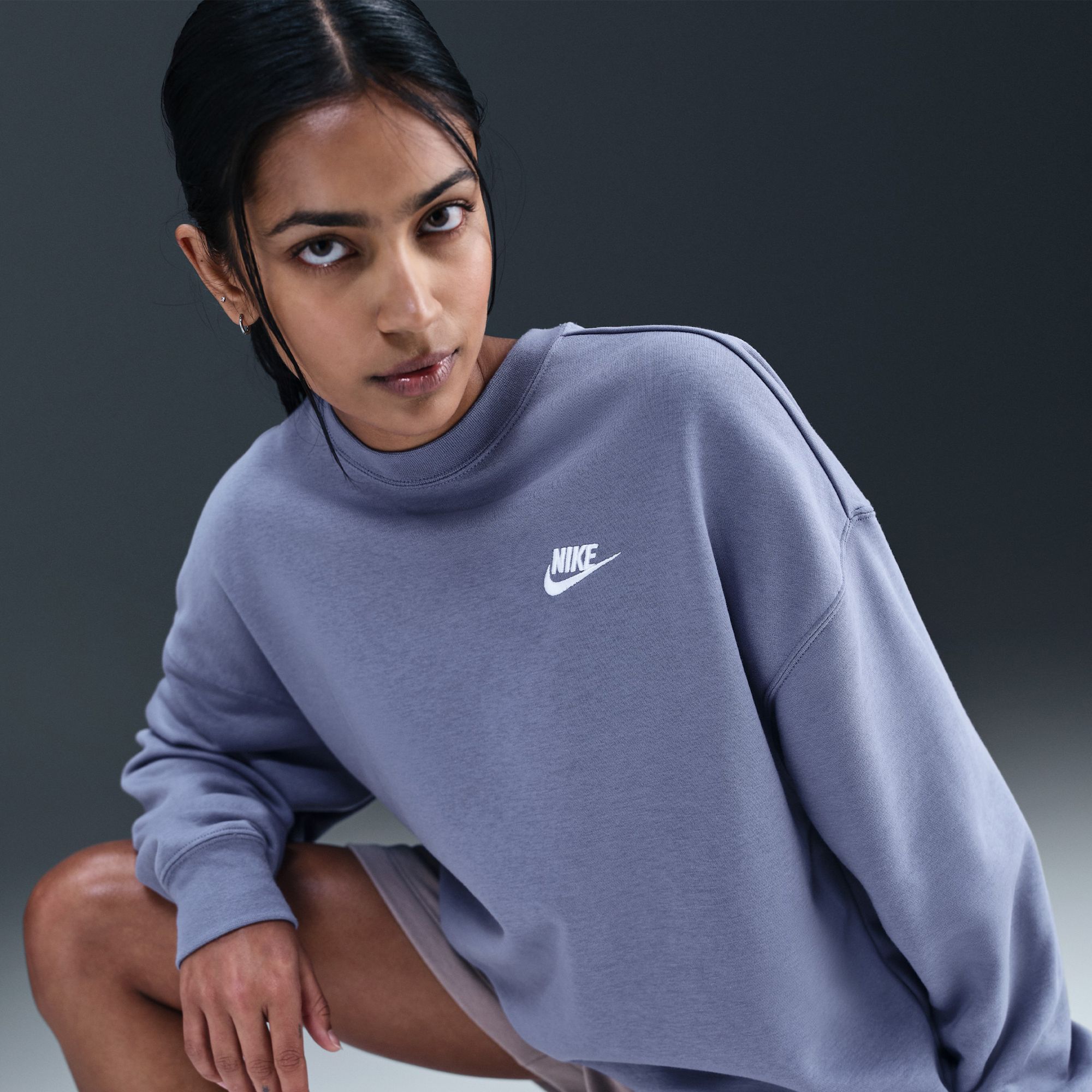 Nike Women's Sportswear Club Fleece Loose Crew-Neck Sweatshirt product image