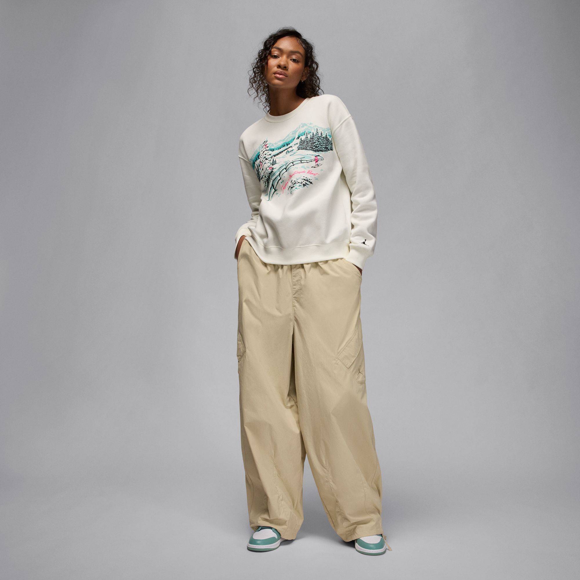 Jordan Women's Brooklyn Fleece Crew-Neck Sweatshirt product image