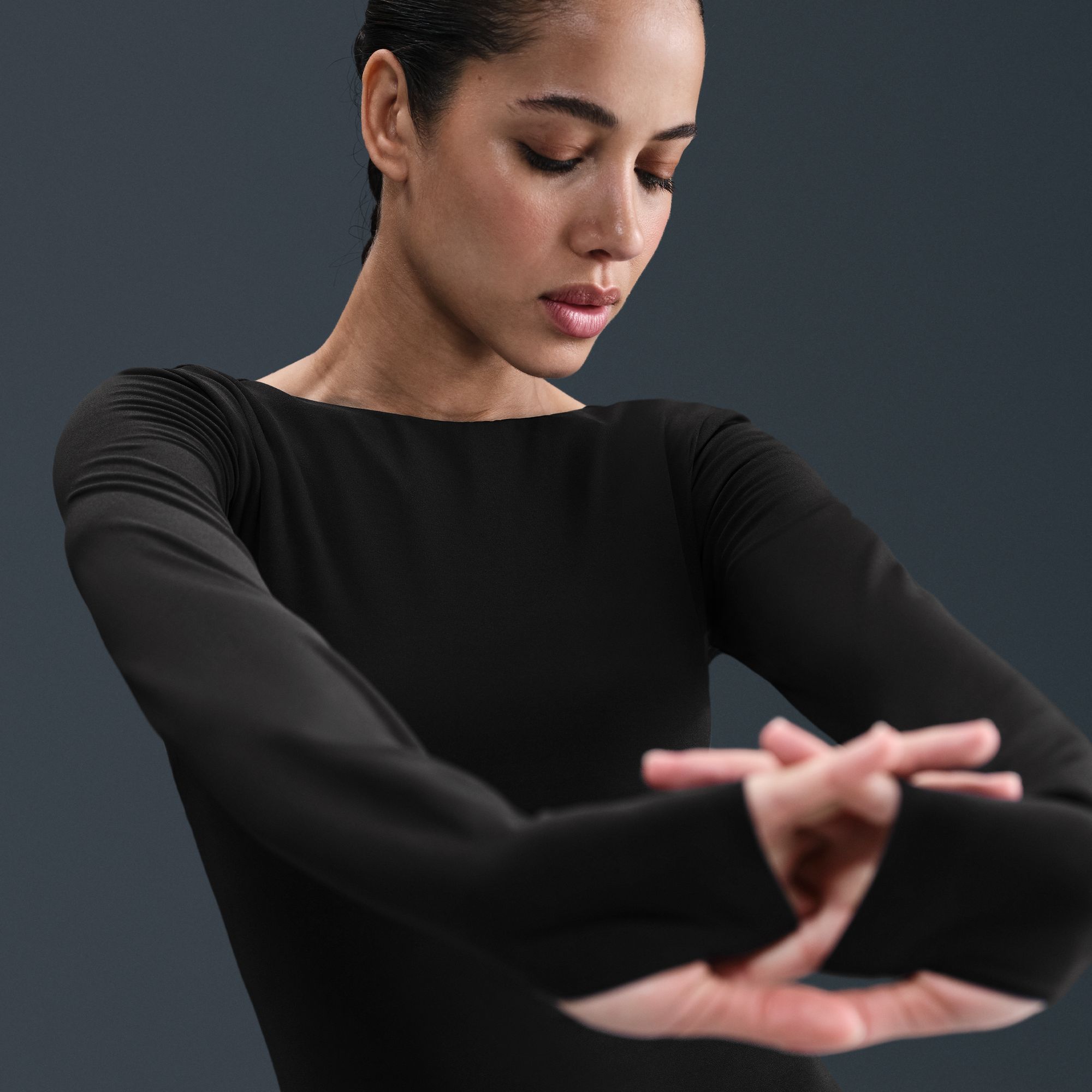 Nike Women's Zenvy Dri-FIT Long-Sleeve Top product image