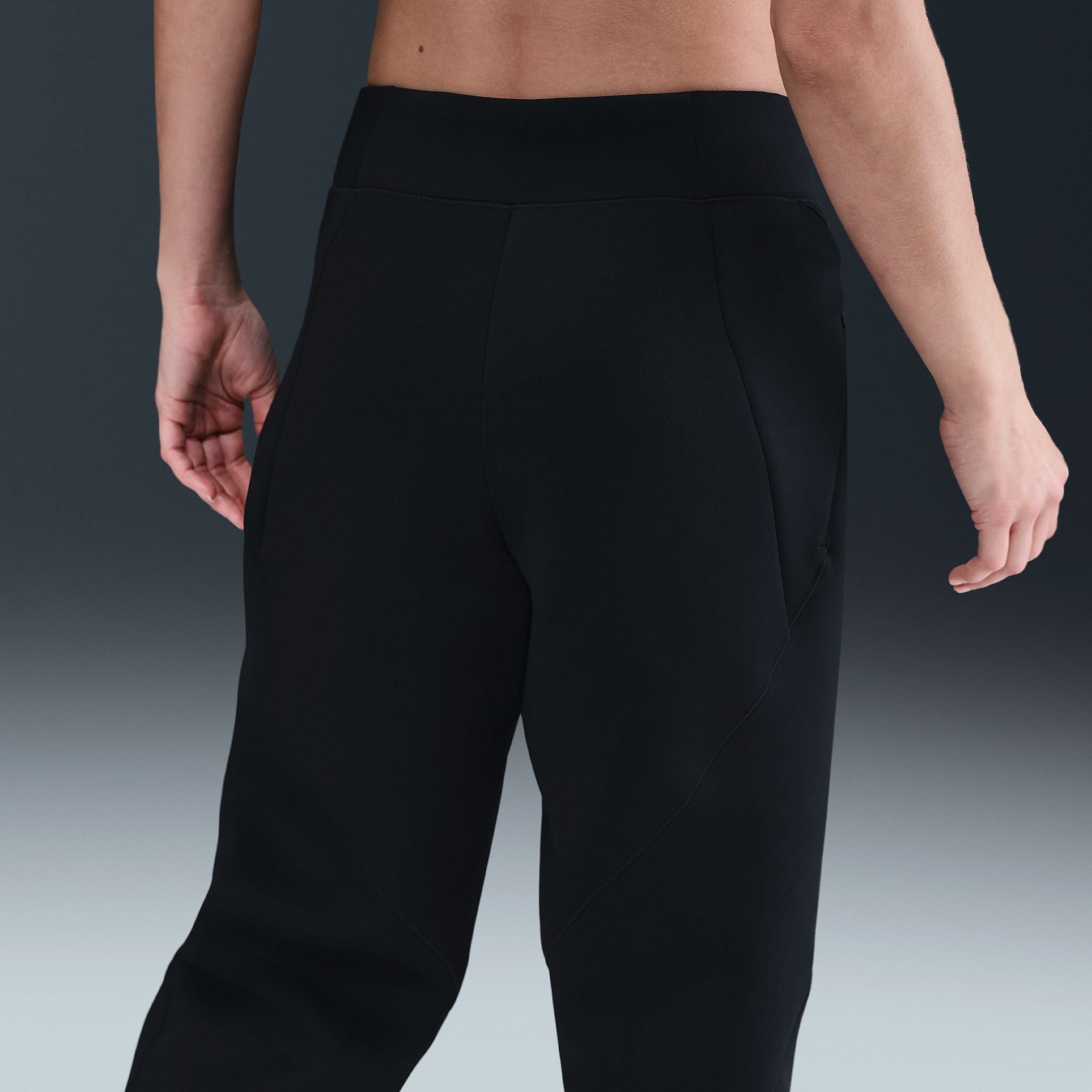 Nike Women's Universa Dri-FIT Mid-Rise Loose 7/8 Pants product image