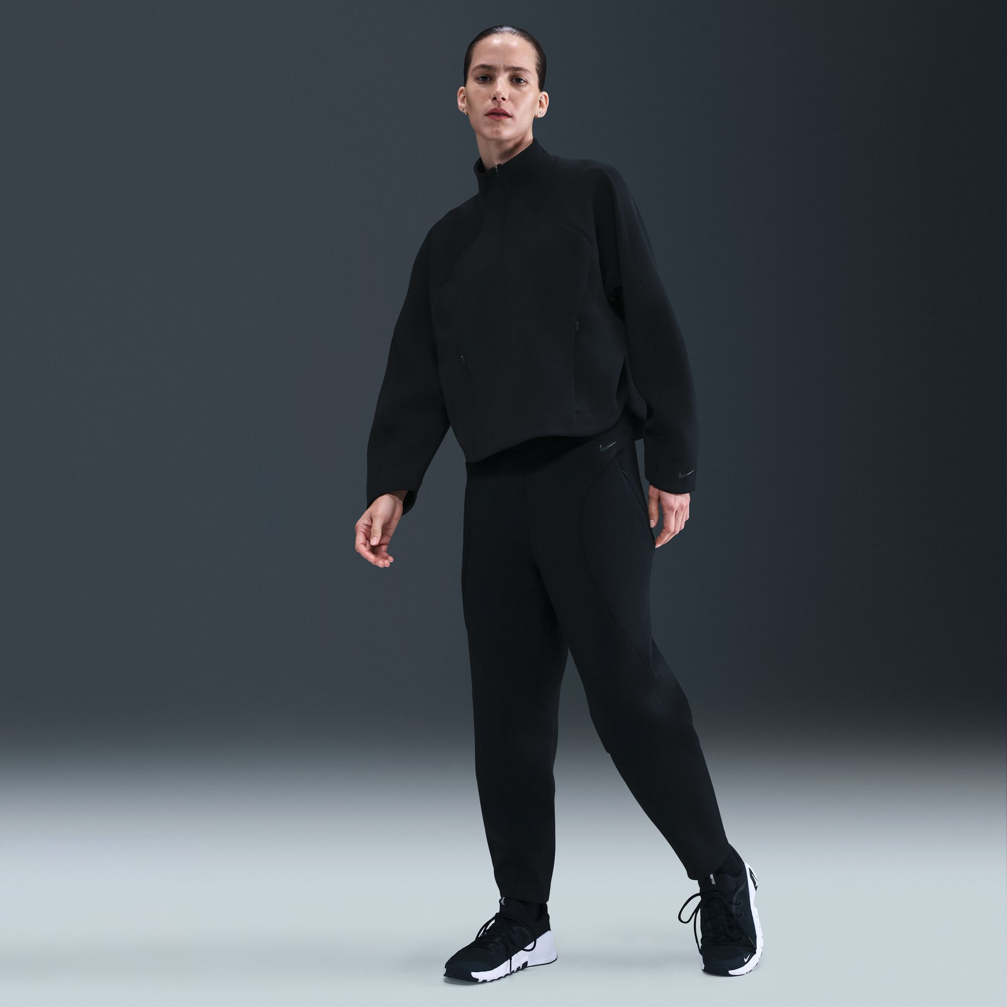 Nike Women's Universa Dri-FIT Mid-Rise Loose 7/8 Pants product image