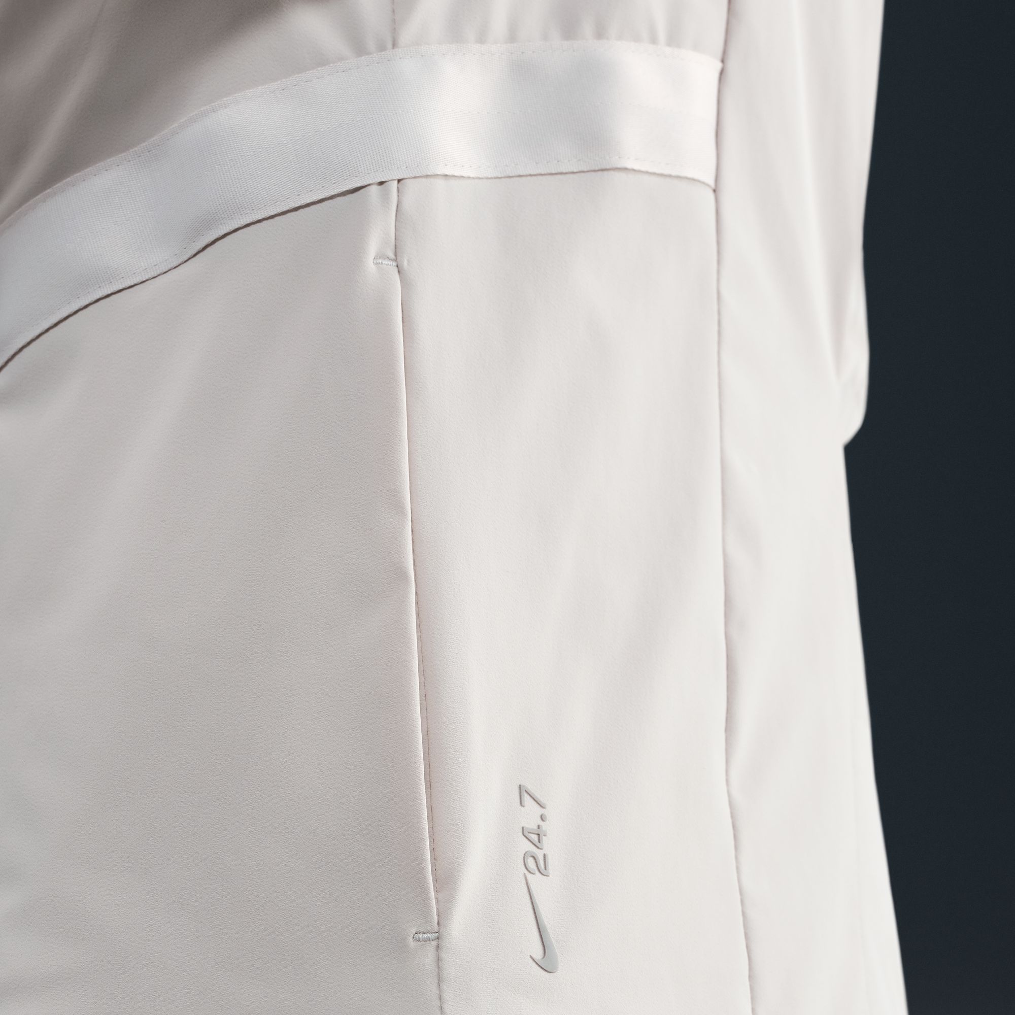 Nike Women's 24.7 PerfectStretch Therma-FIT Synthetic-Fill Vest product image