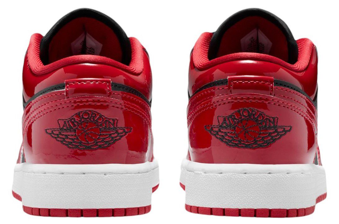 Jordan Kids' Grade School Air Jordan 1 Low SE Basketball Shoes product image