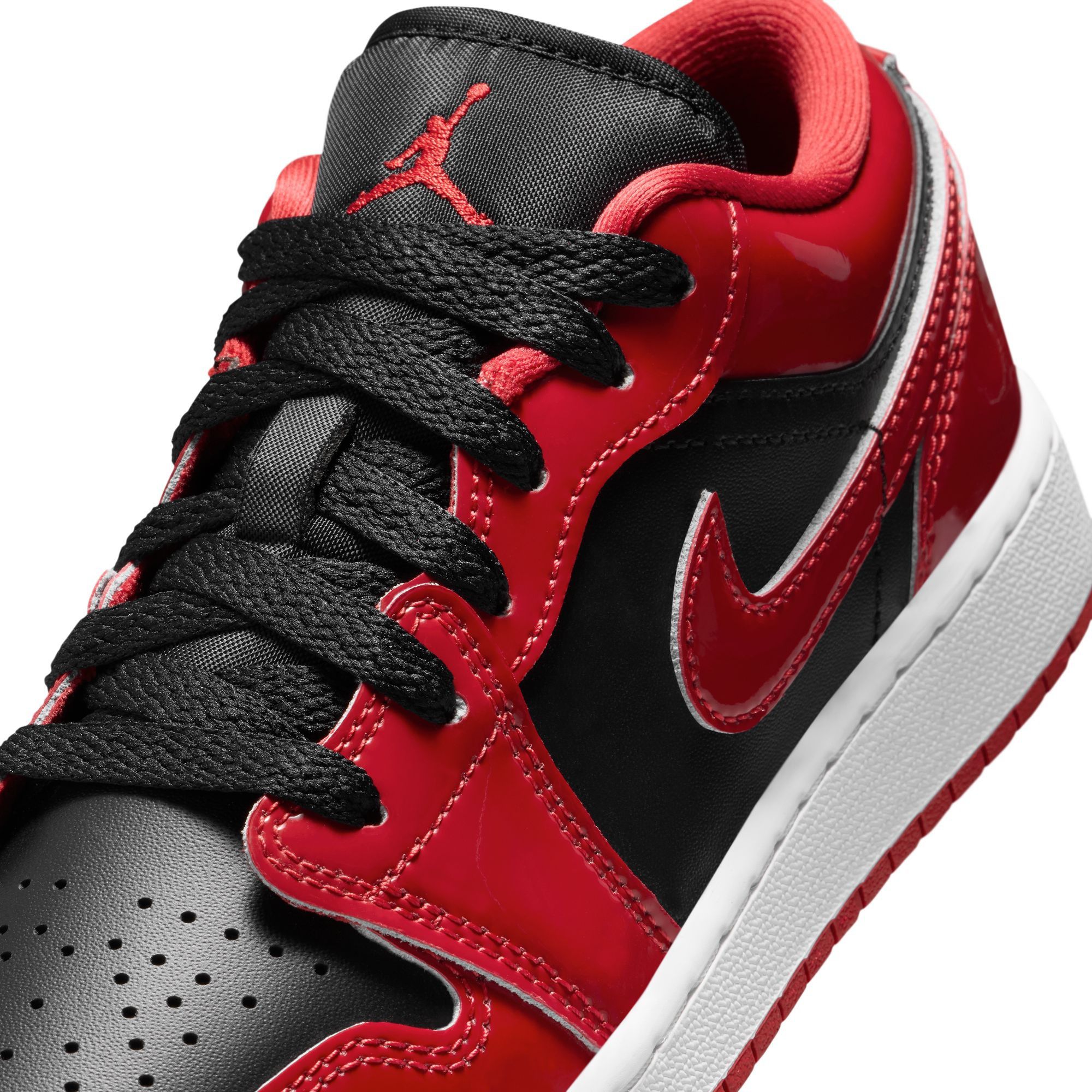 Jordan Kids' Grade School Air Jordan 1 Low SE Basketball Shoes product image