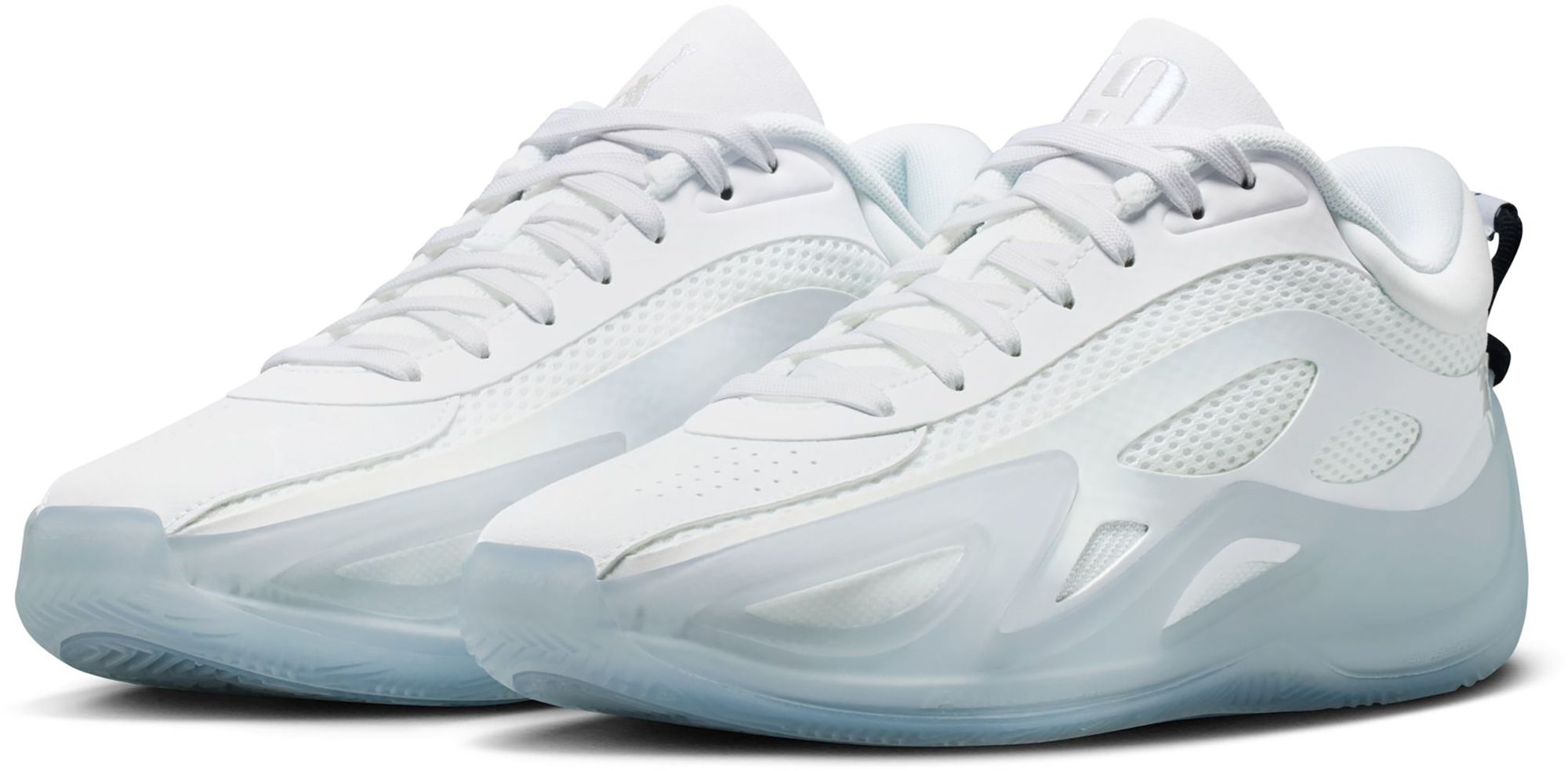 Jordan Women's Heir 2 Basketball Shoes product image