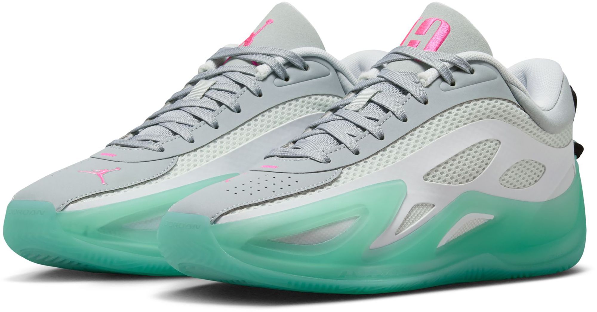 Jordan Women's Heir 2 Basketball Shoes product image