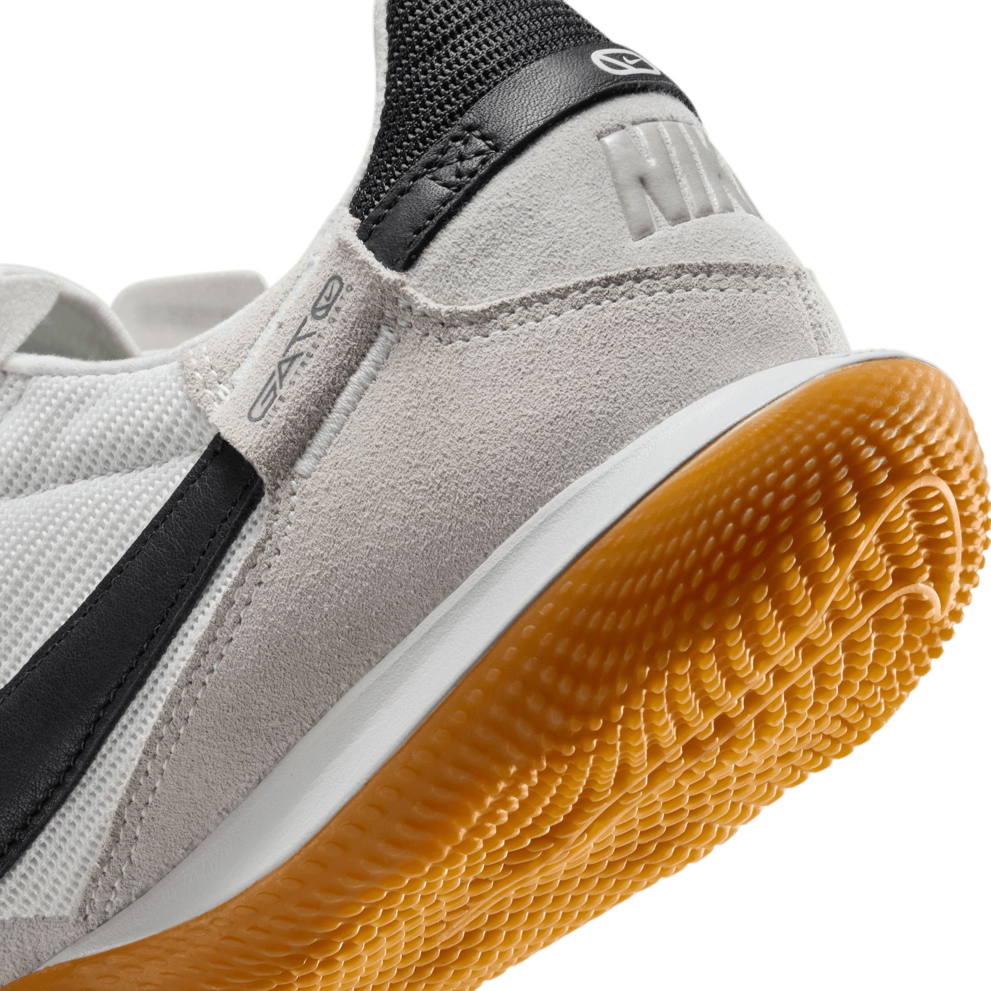 Nike Streetgato Indoor Soccer Shoes product image