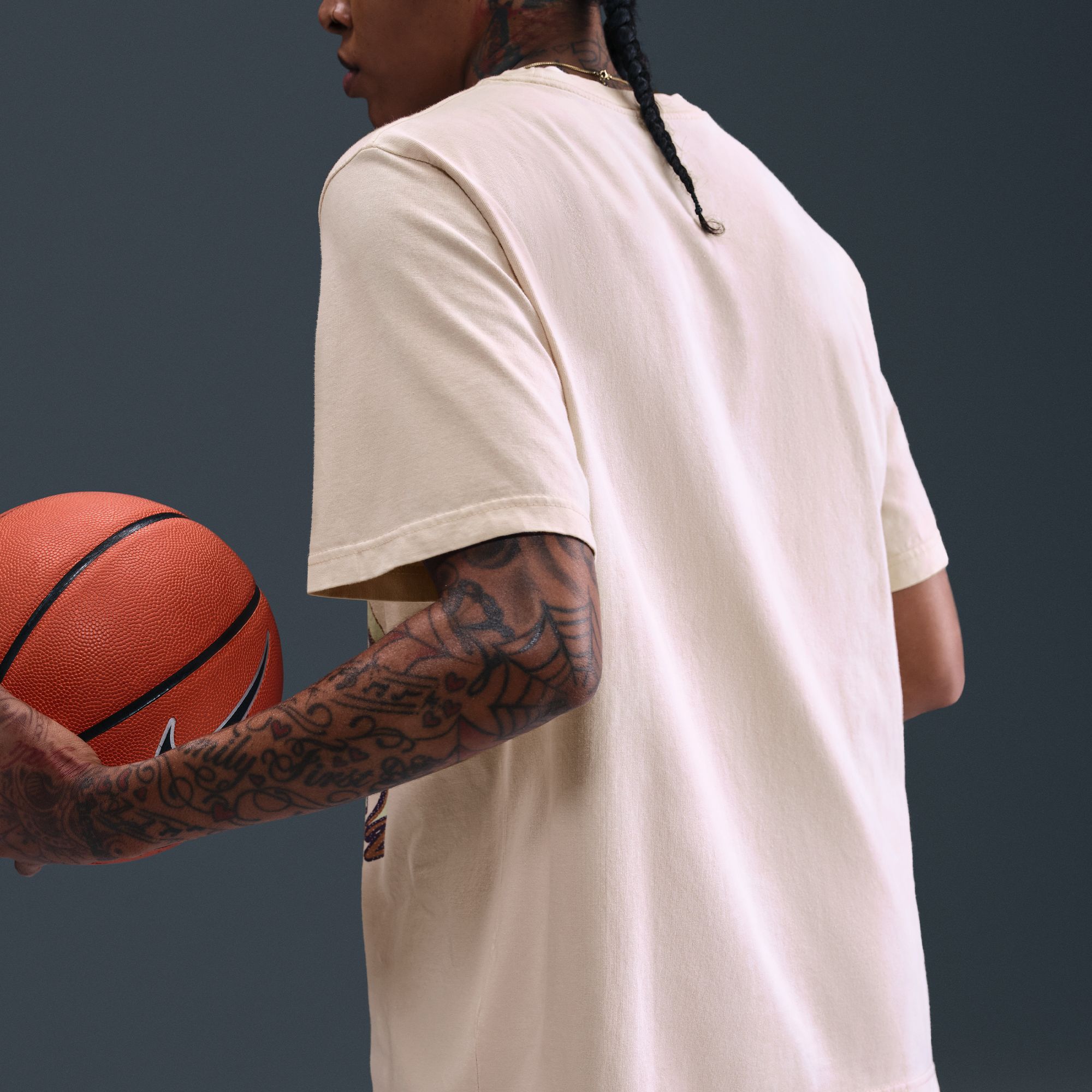 Nike Women's Basketball Vintage Lockup Graphic T-Shirt product image