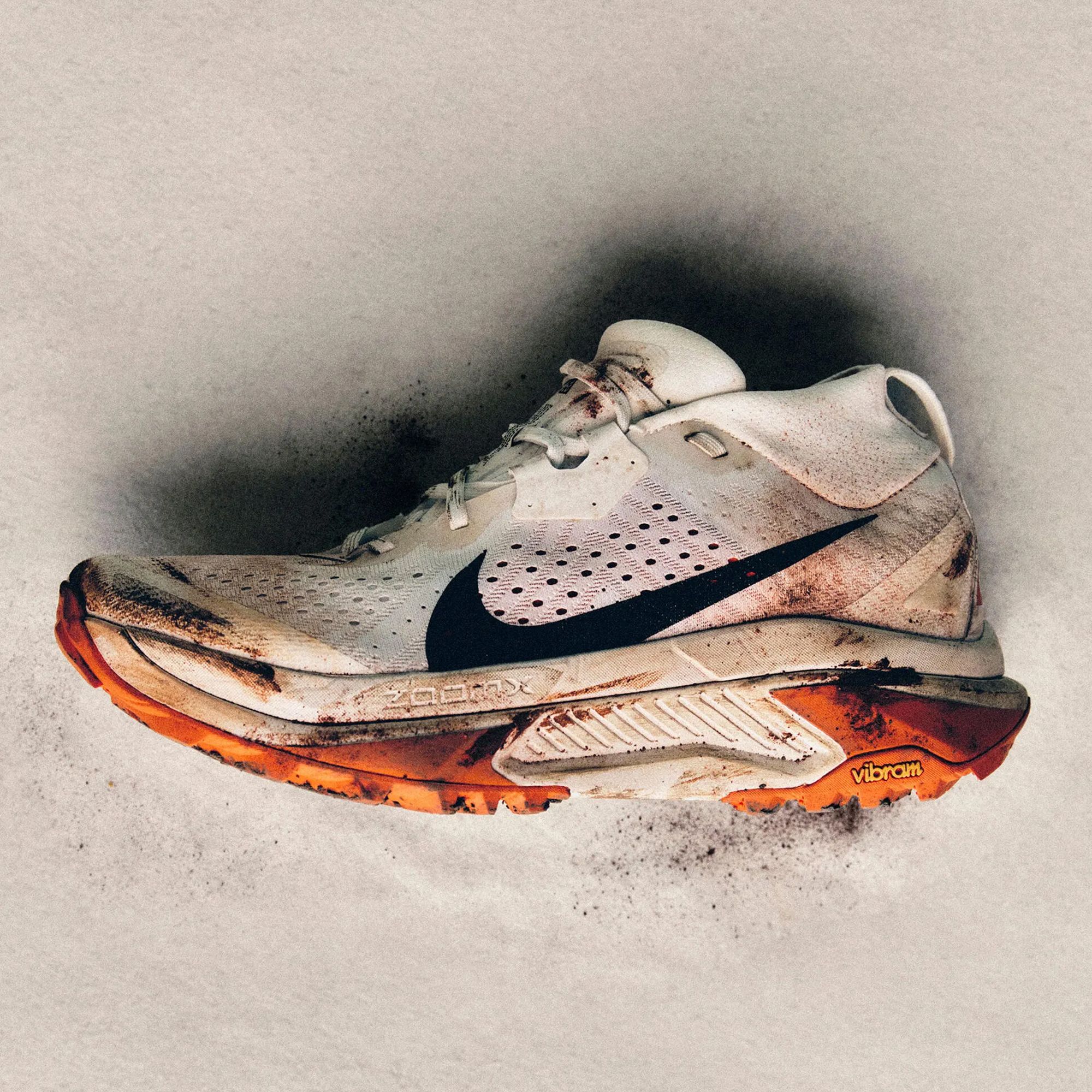 Nike Men's ACG Zegama Trail Running Shoes product image
