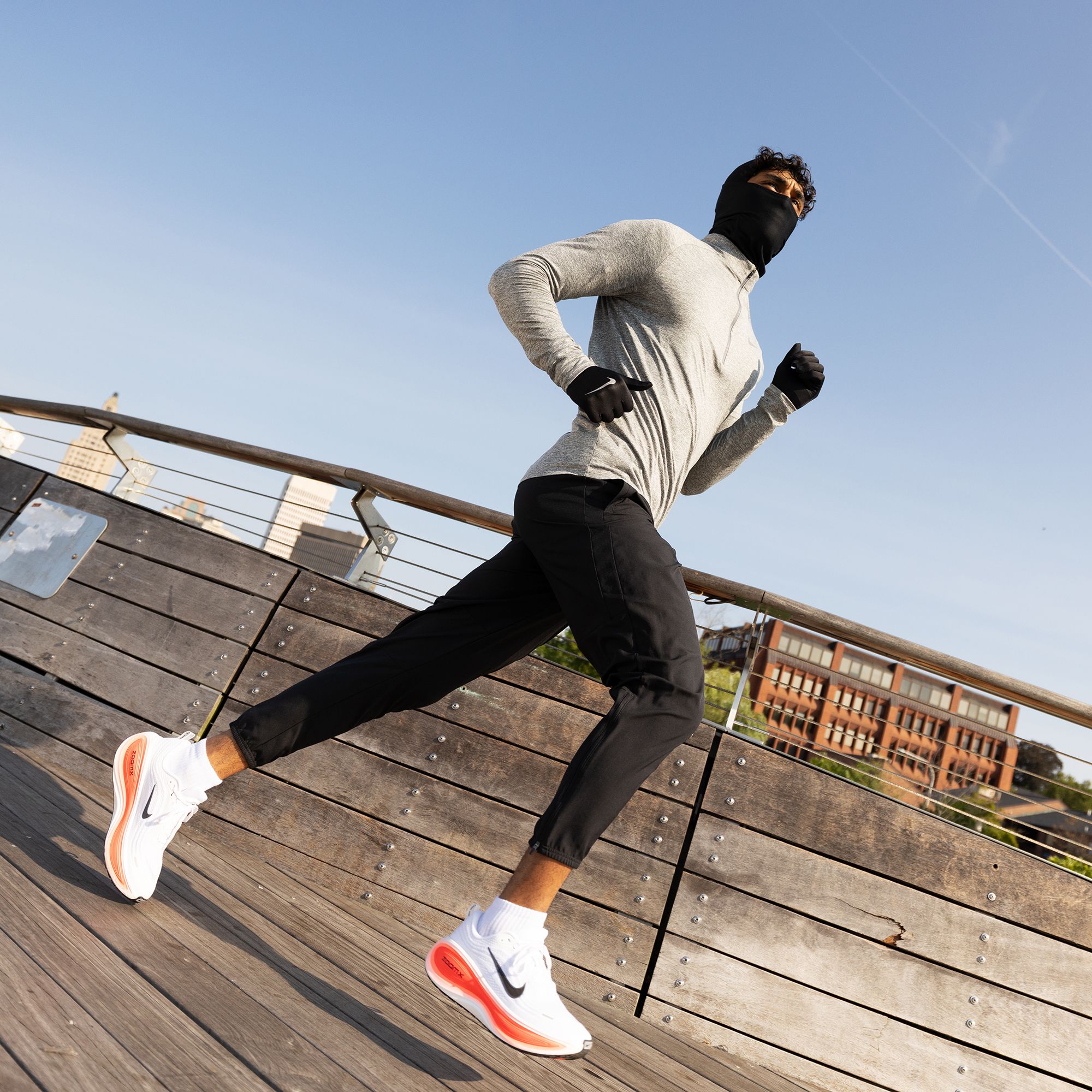 Nike Men's Vomero Plus Running Shoes product image