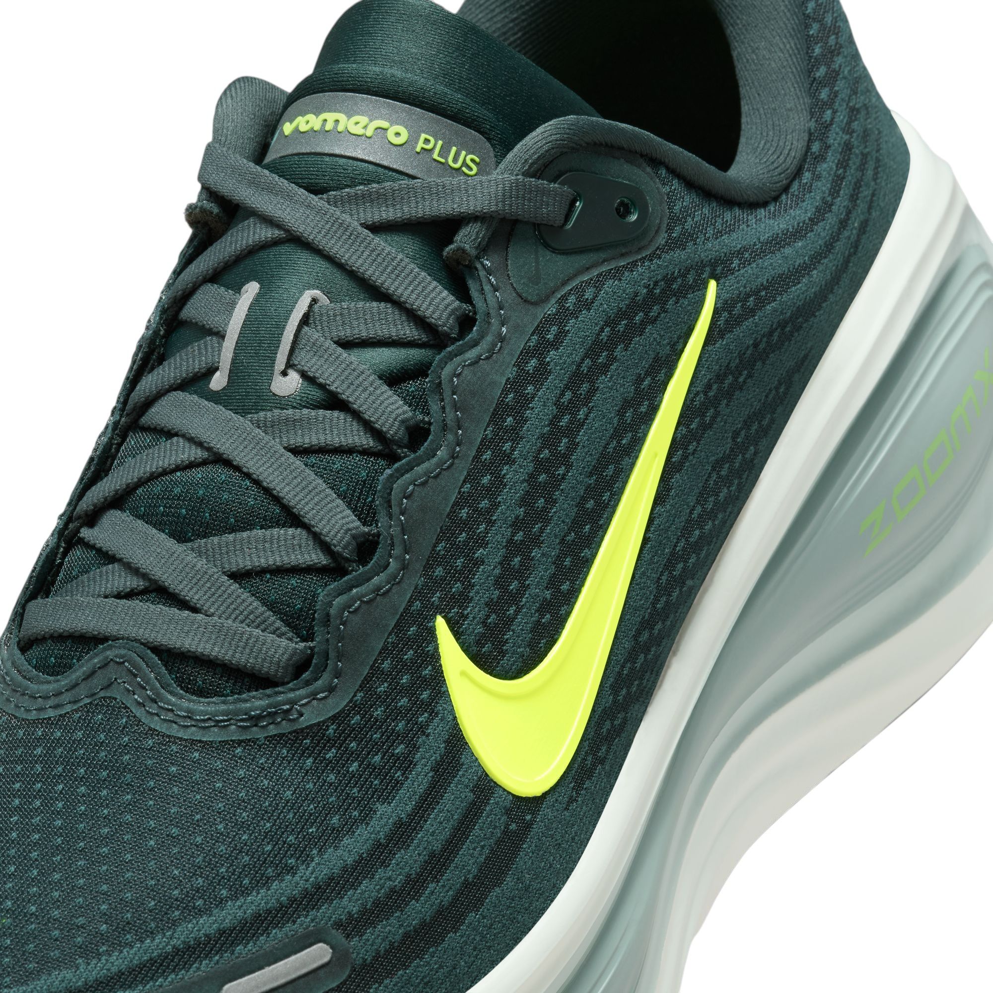 Nike Men's Vomero Plus Running Shoes product image