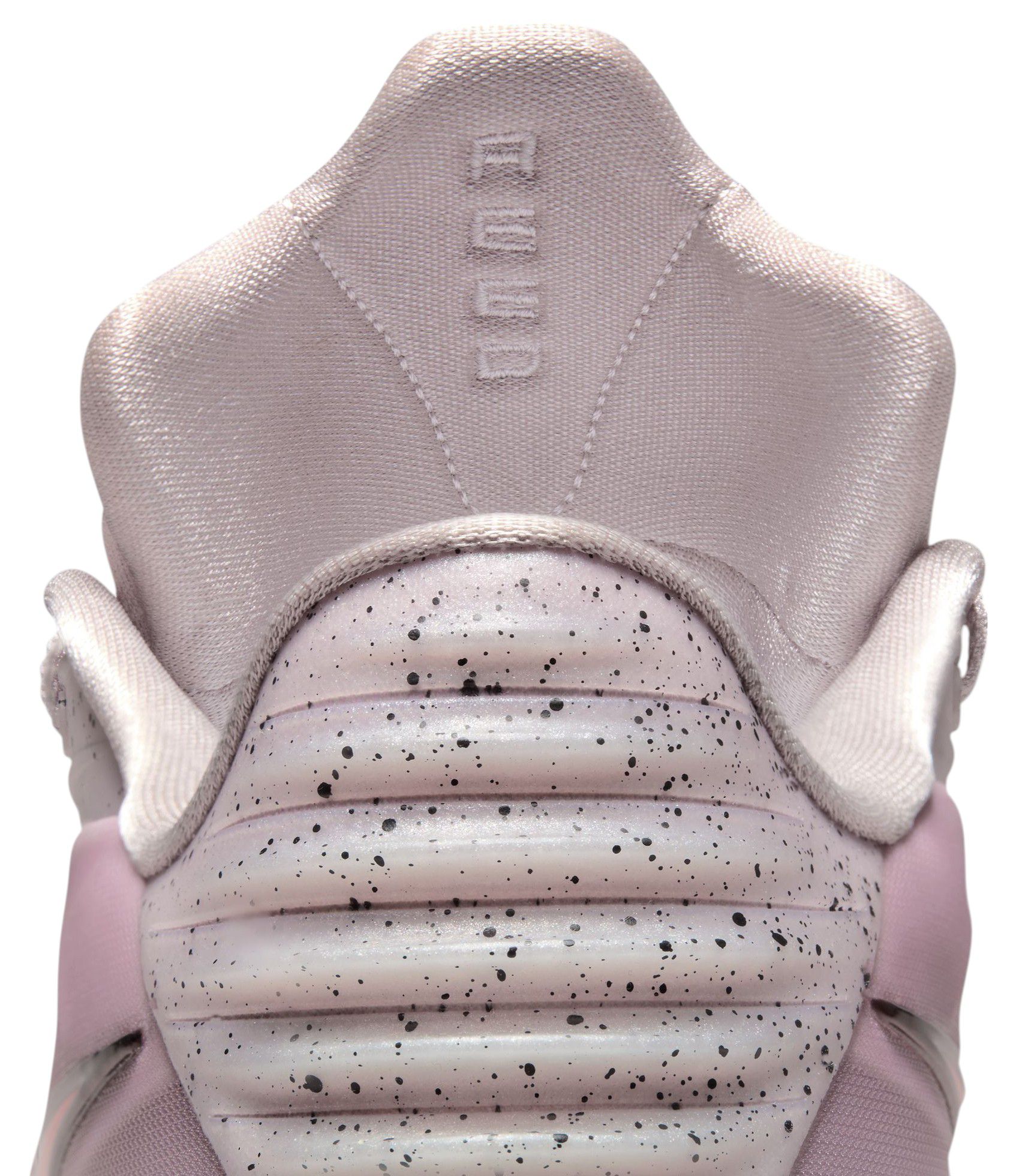 Nike G.T. Cut 3 Turbo Basketball Shoes product image