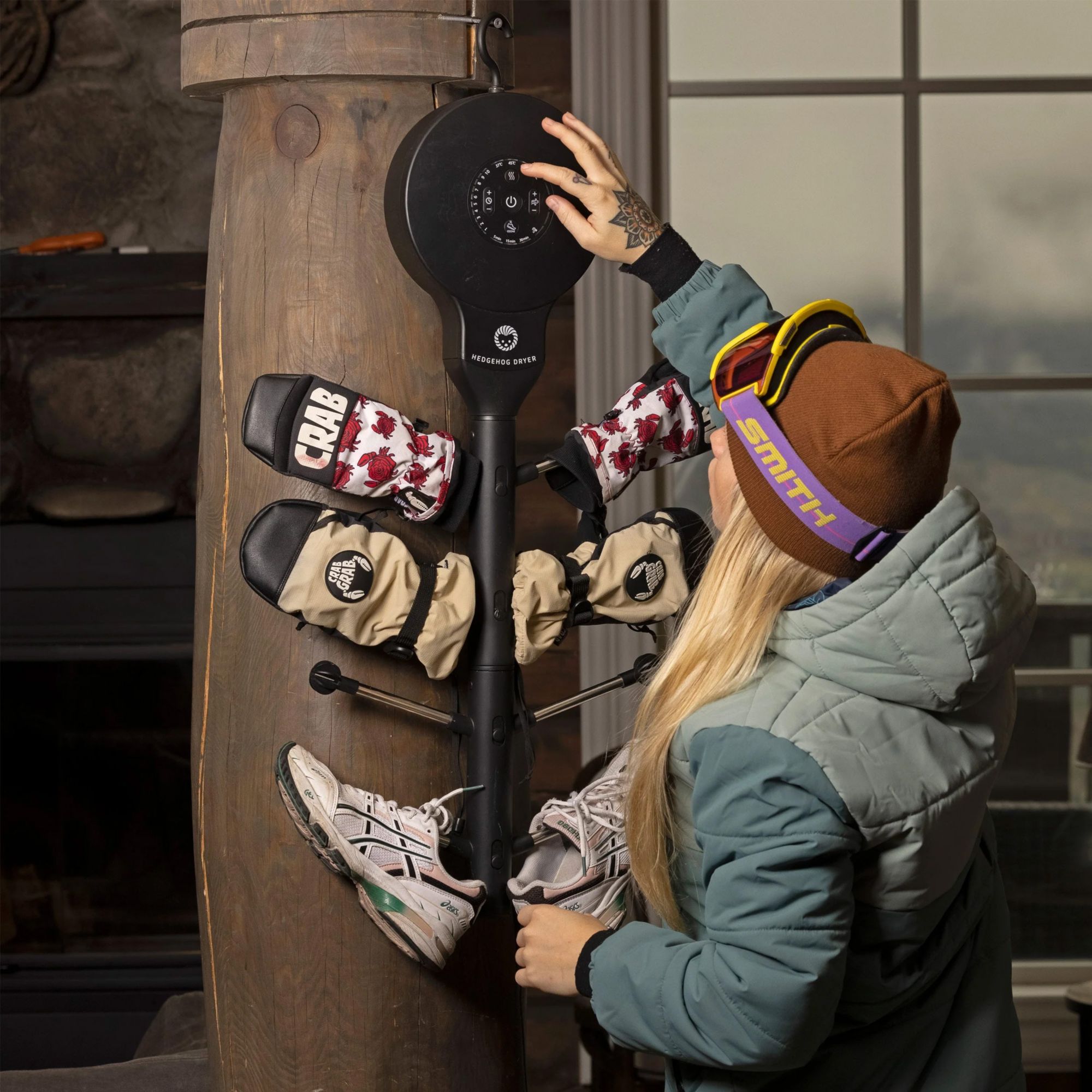 Hedgehog Hanger Black Shoe and Glove Dryer product image