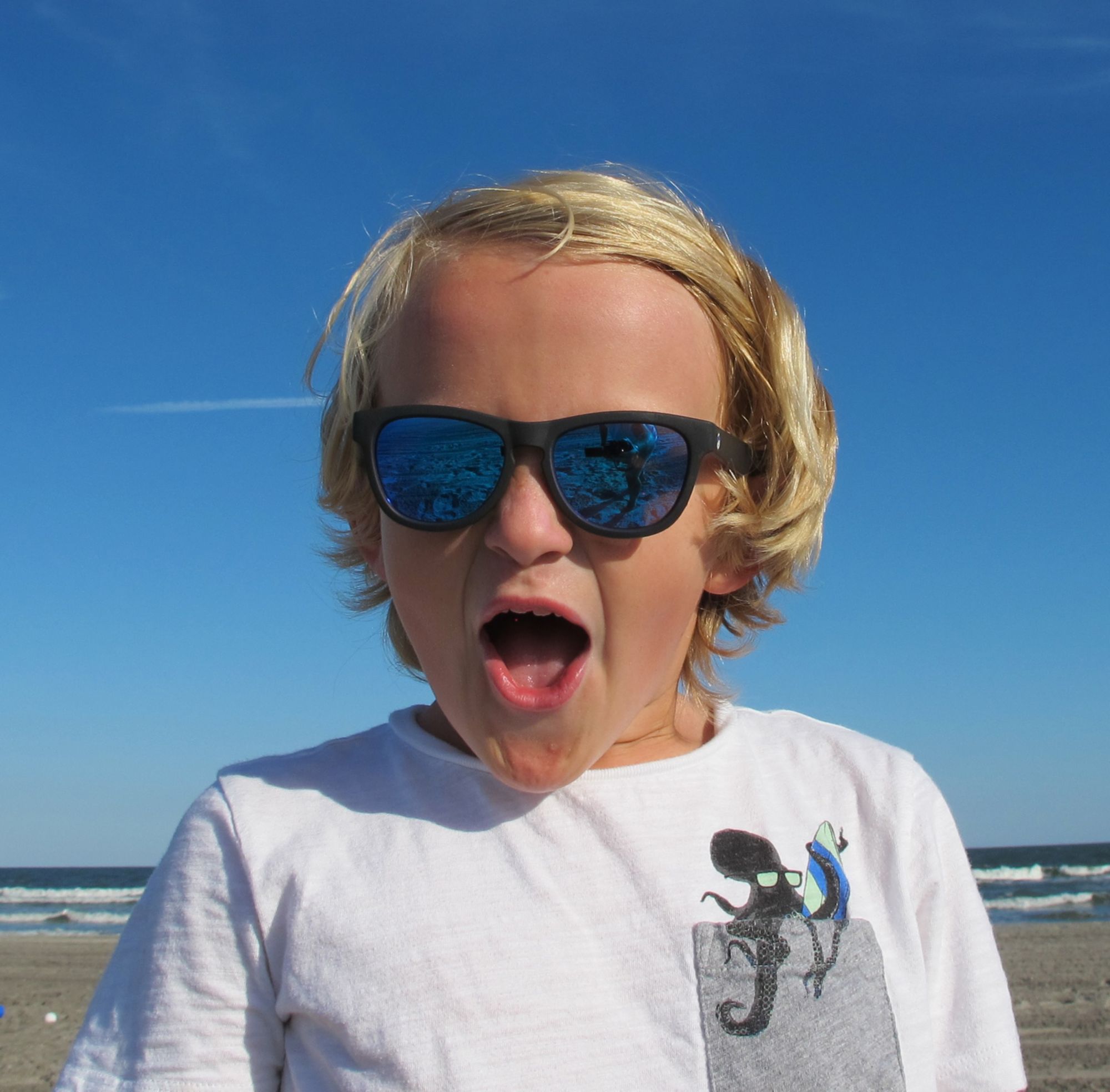 Minishades Ages 8-12+ Polarized Sunglasses product image