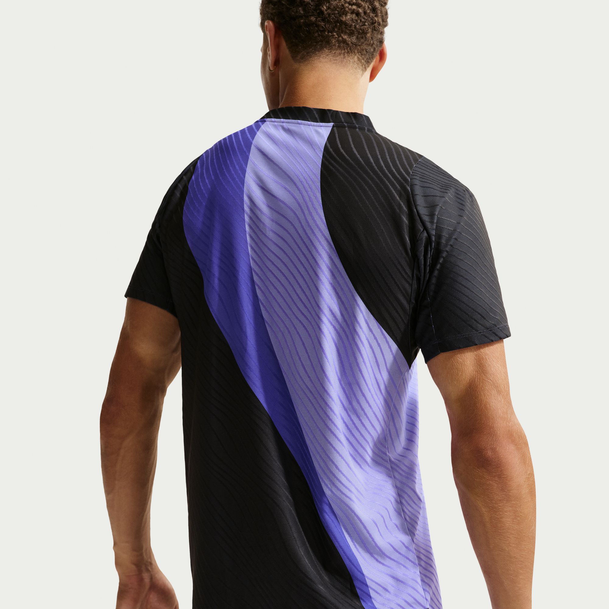 Nike Men's Court Dri-FIT Advantage Slam Tennis Shirt product image