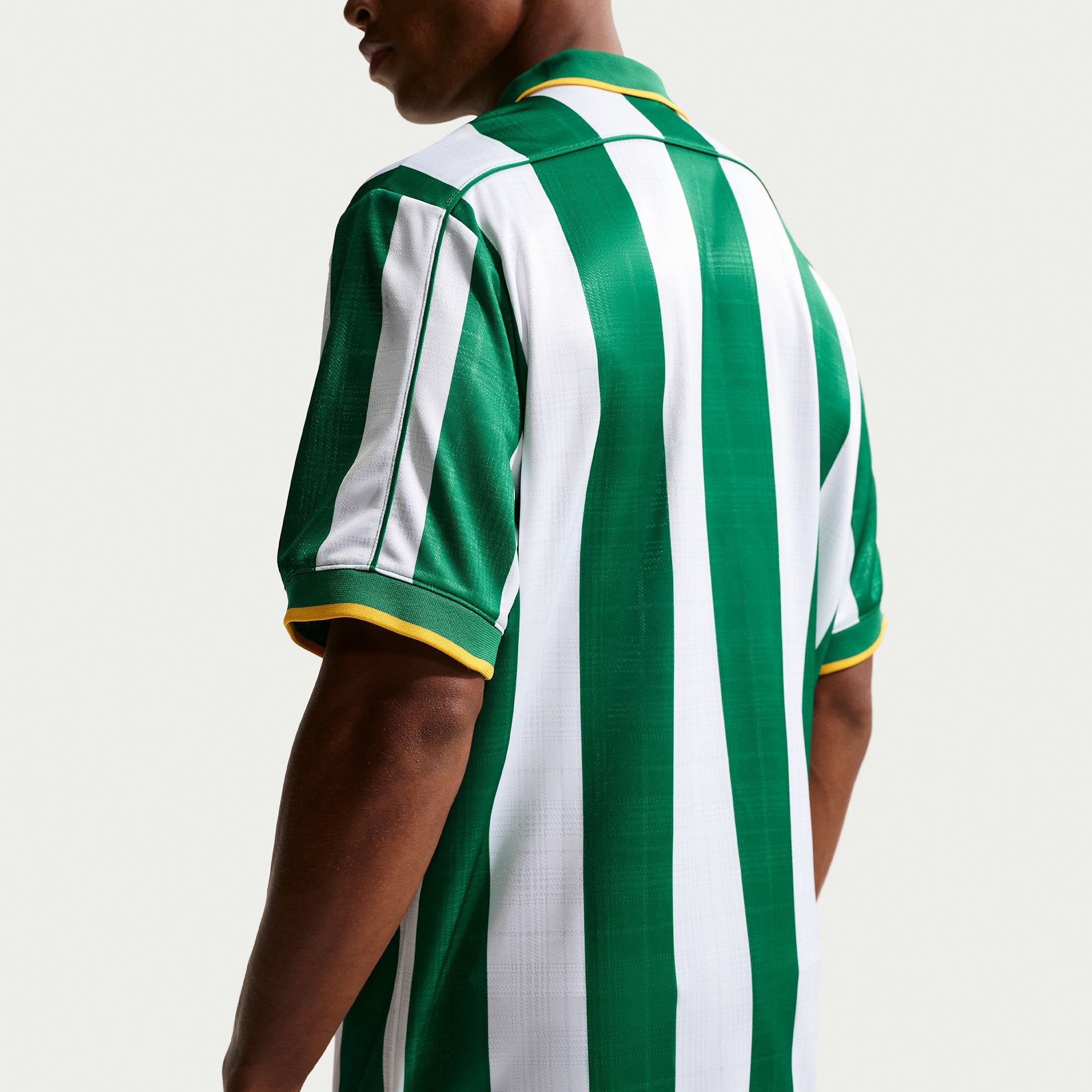 Nike Men's Fairway Fresh Dri-FIT Loose Short Sleeve Golf Polo product image