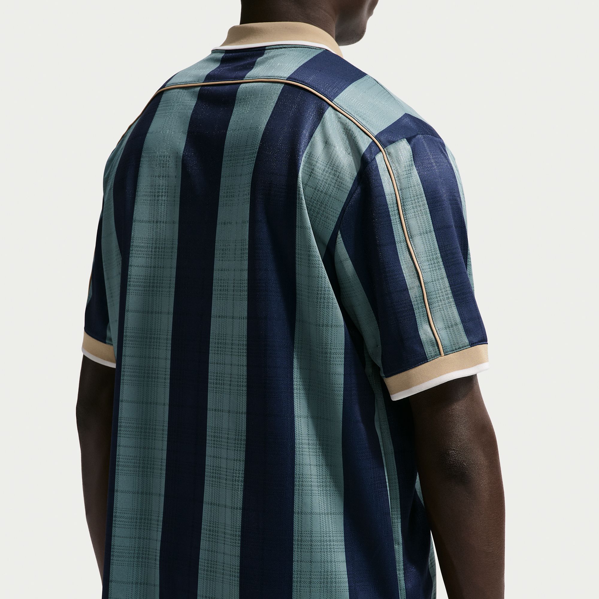 Nike Men's Fairway Fresh Dri-FIT Loose Short Sleeve Golf Polo product image