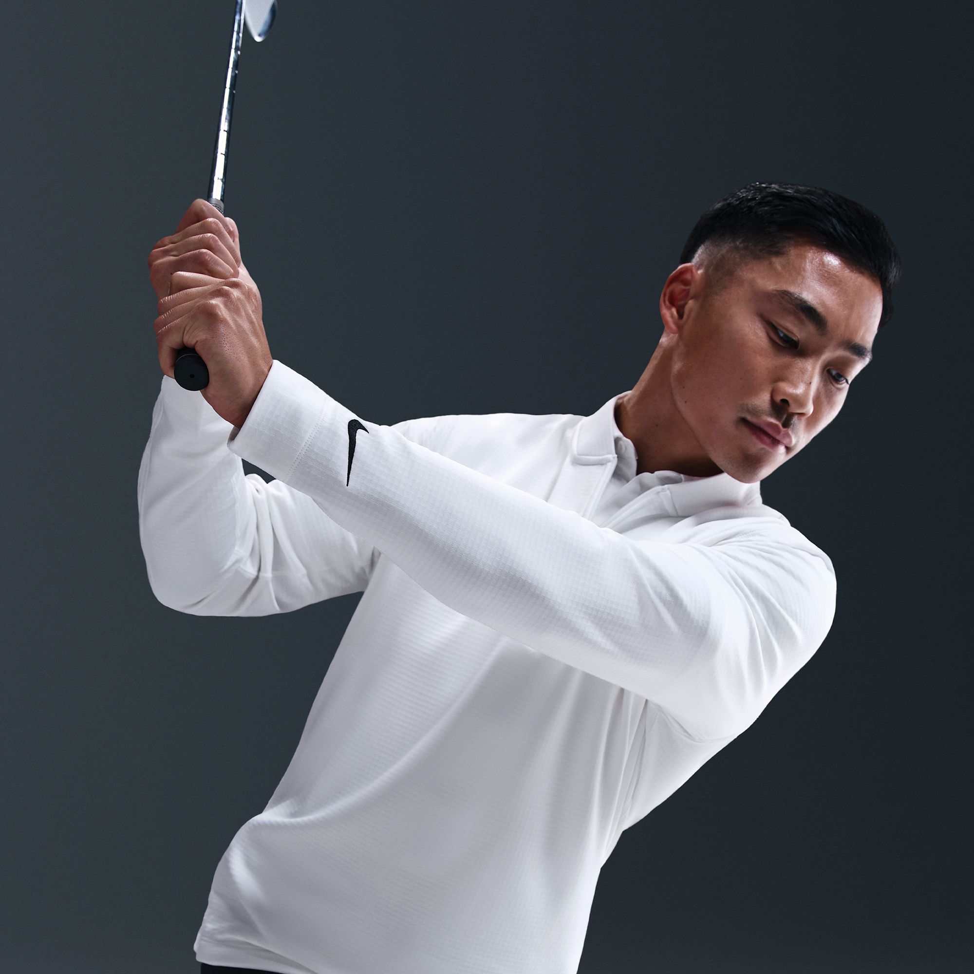 Nike Men's Therma-FIT Velocity Golf ½ Zip product image