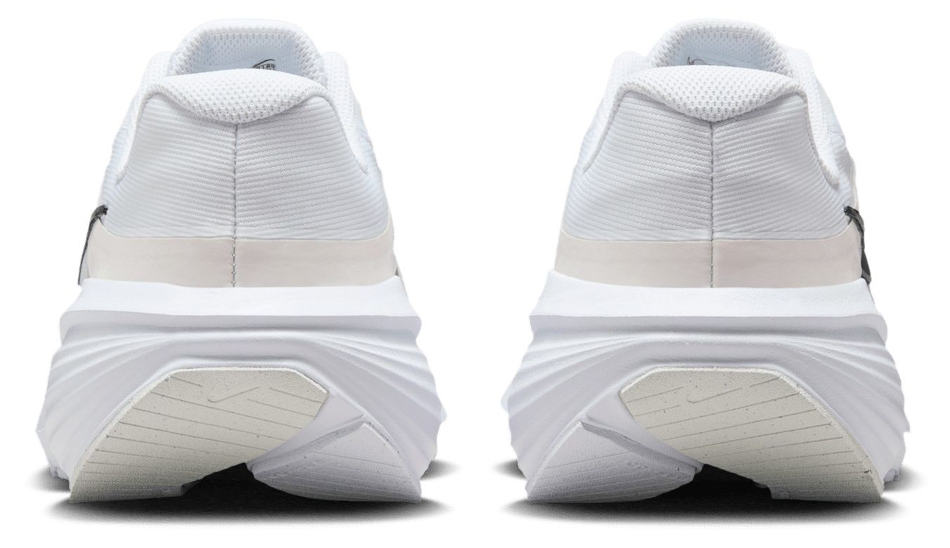 Nike Men's Downshifter 14 Running Shoes product image