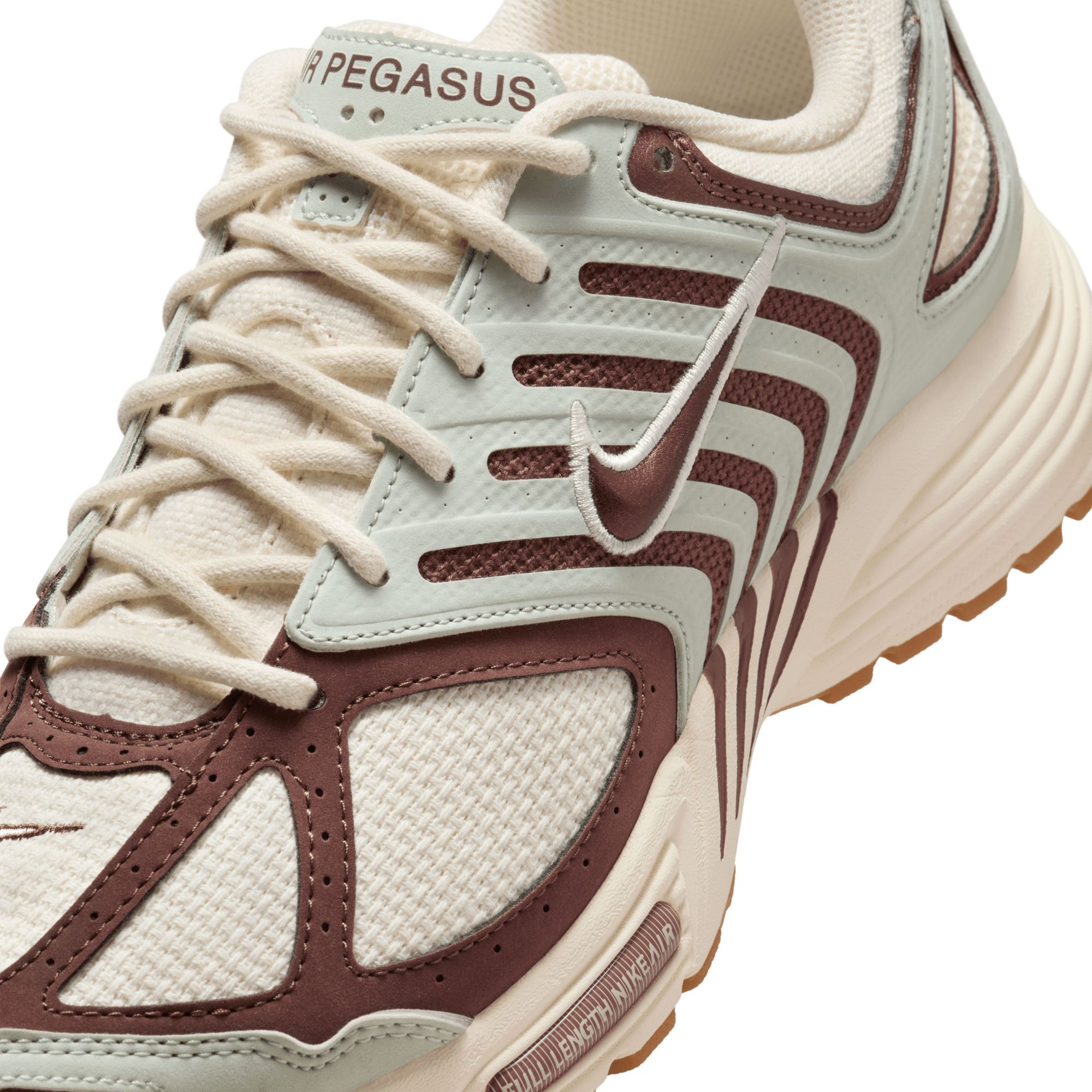 Nike Men's Air Pegasus 2005 Shoes product image