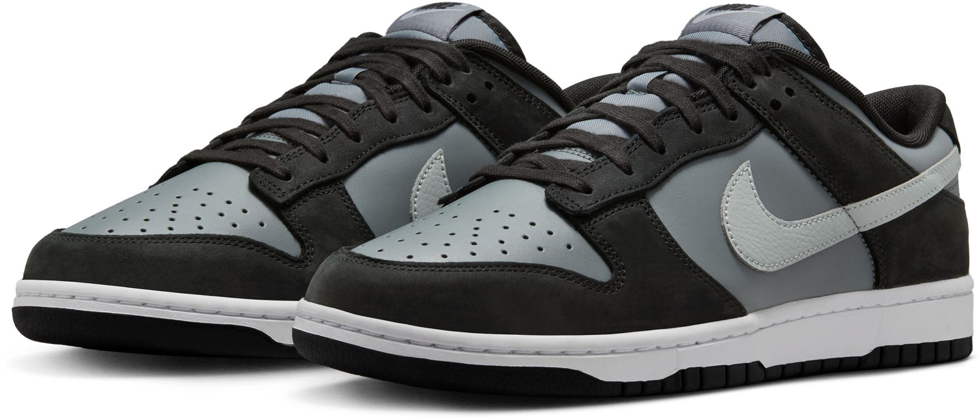 Nike Men's Dunk Low Shoes product image