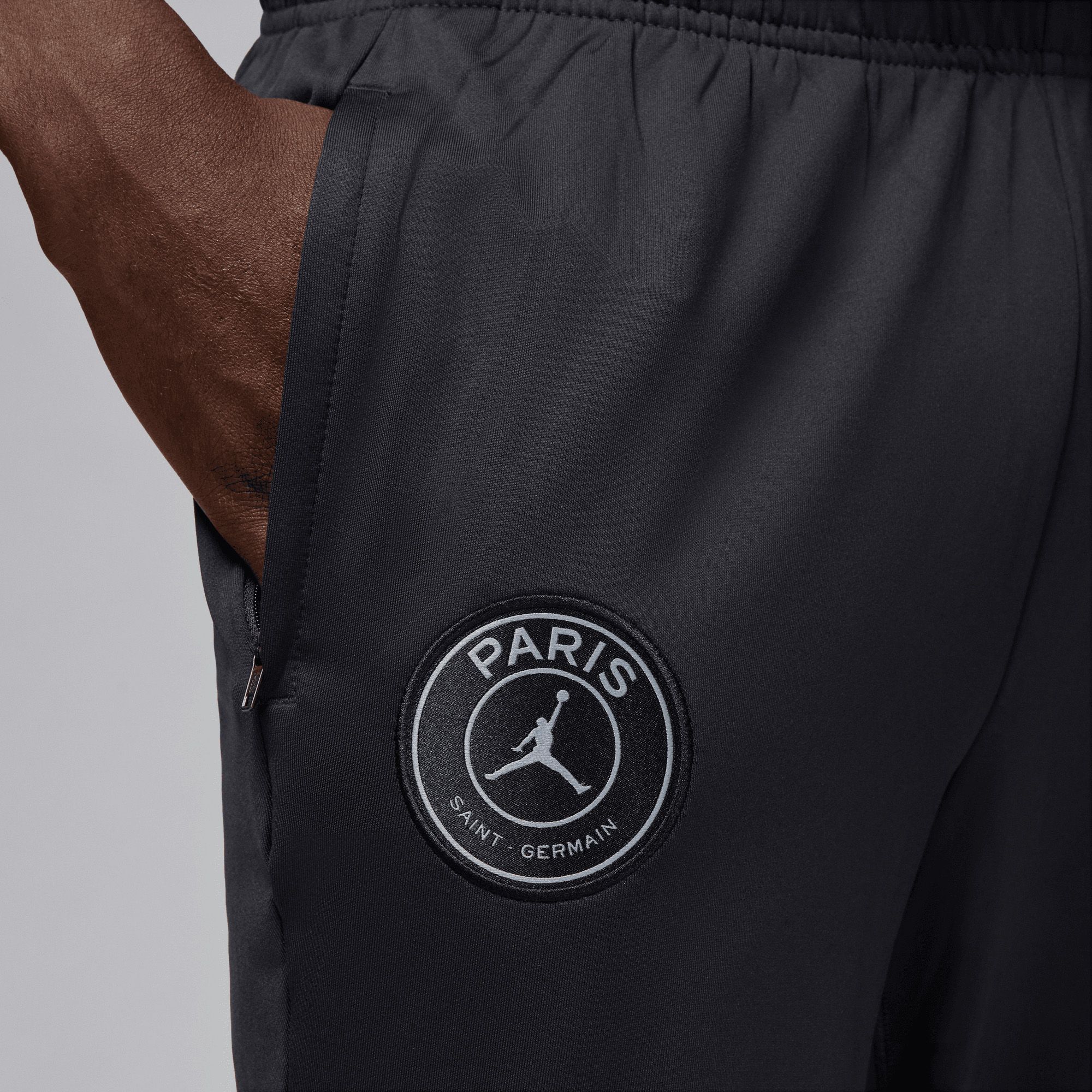 Jordan Men's Paris Saint-Germain 2025-26 Fourth Black Strike Pants product image