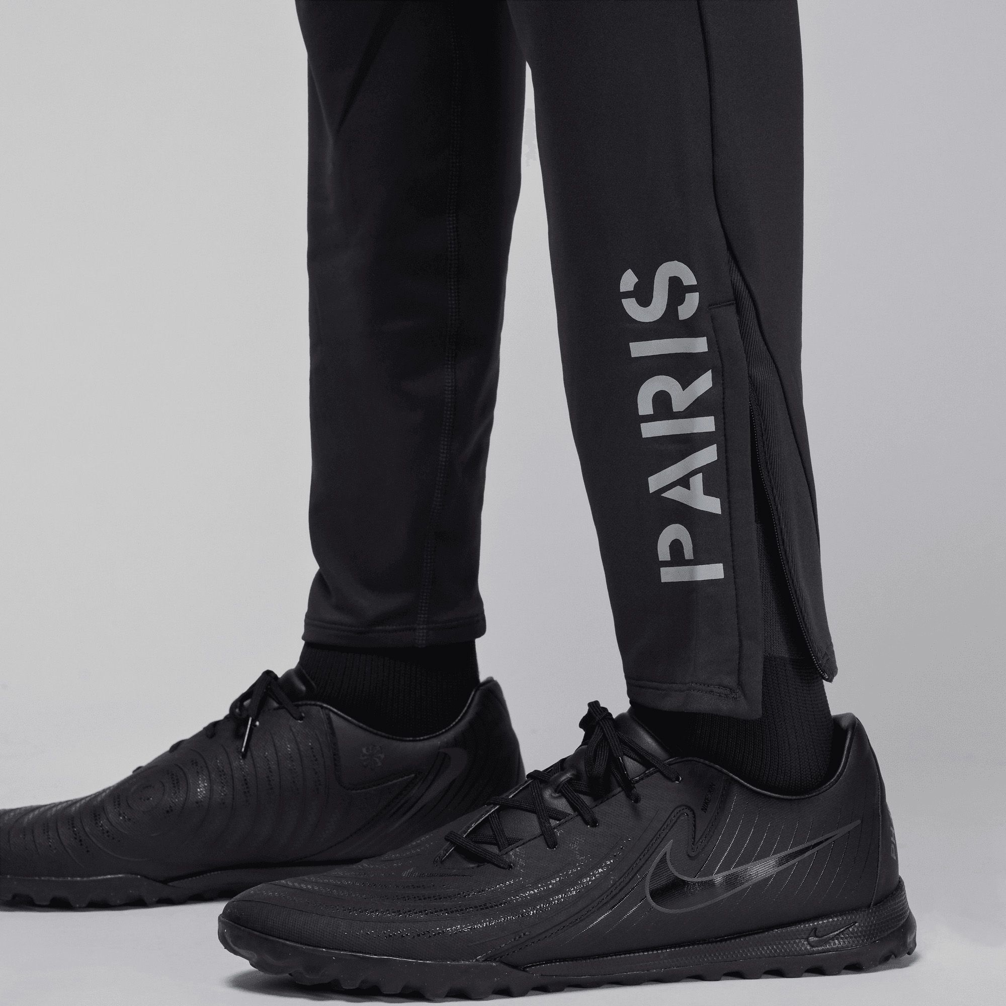 Jordan Men's Paris Saint-Germain 2025-26 Fourth Black Strike Pants product image