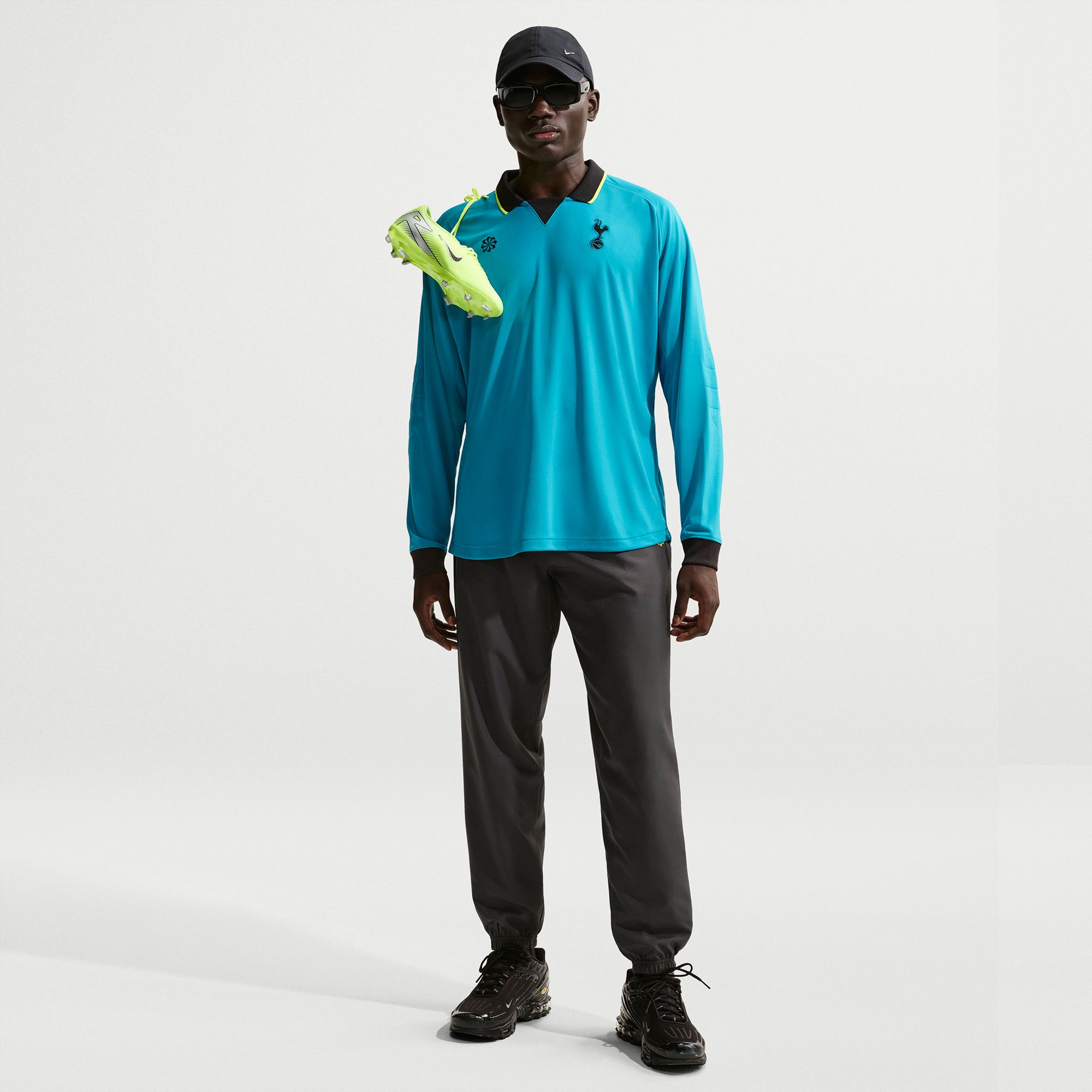 Nike Adult Tottenham Hotspur Teal 2025 Air Long Sleeve Jersey product image