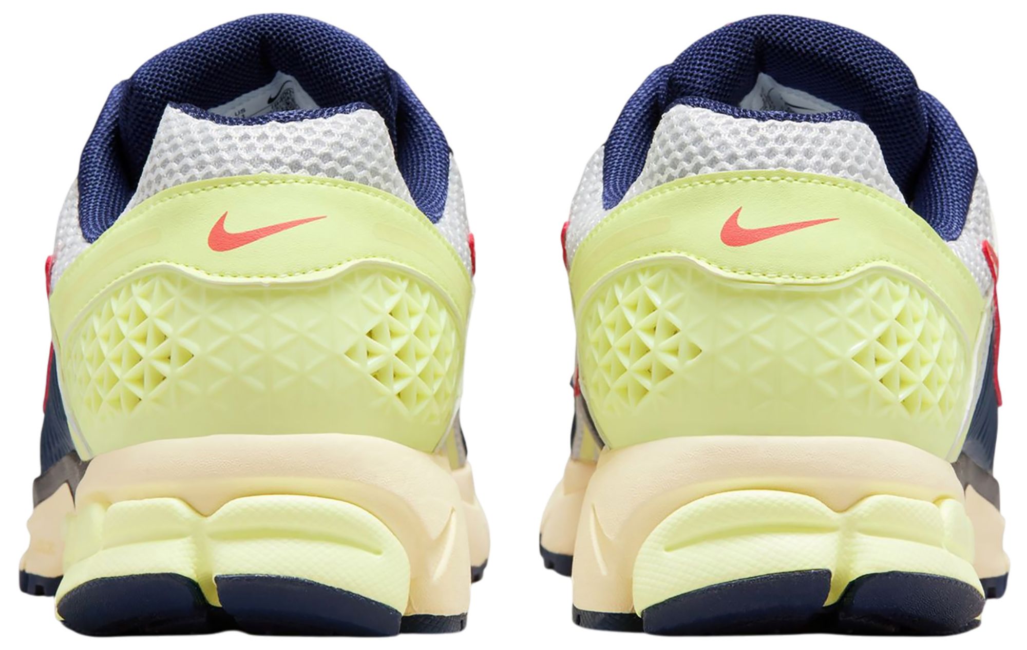 Nike Men's Zoom Vomero 5 Shoes product image