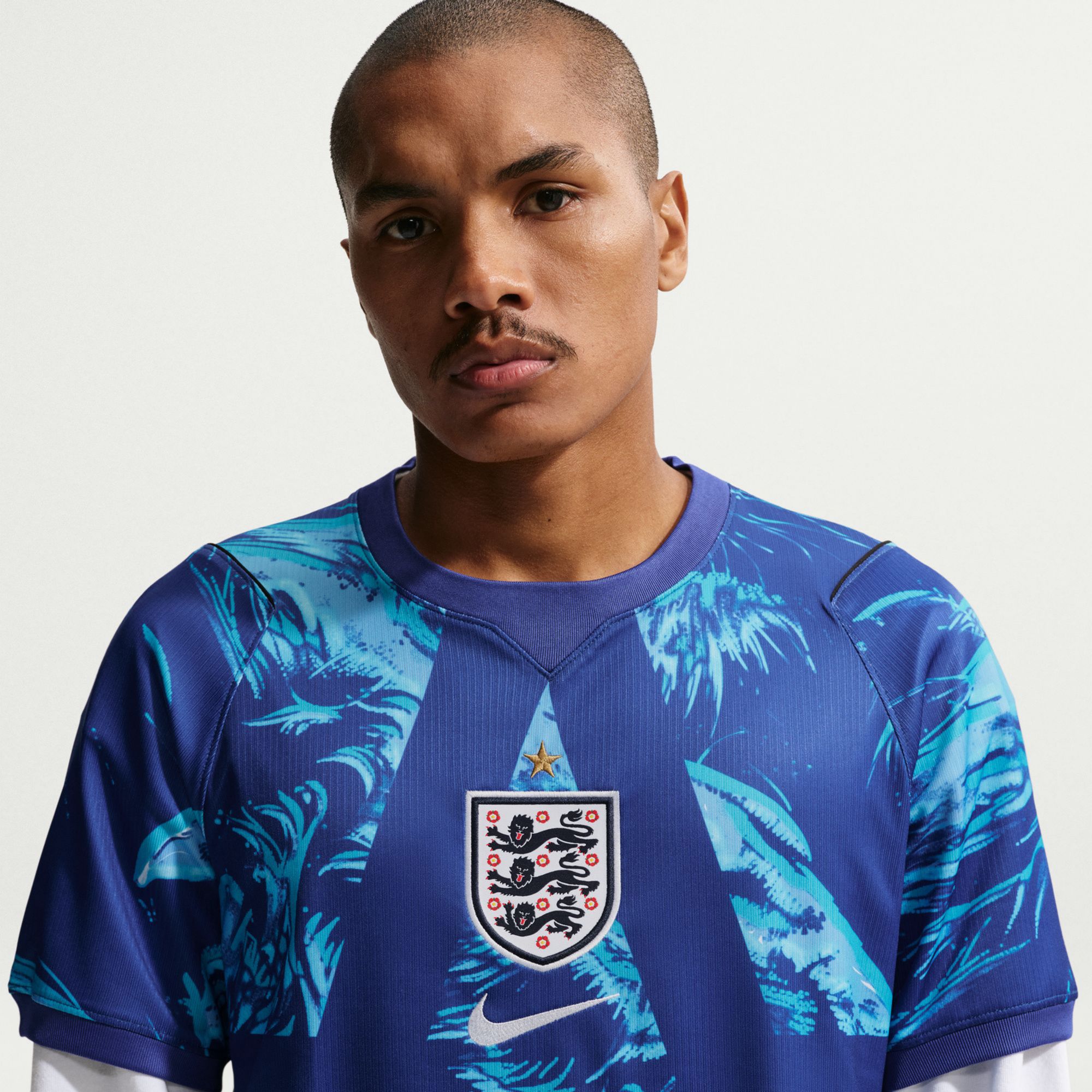 Nike Adult England 2026 Home Goalkeeper Jersey product image