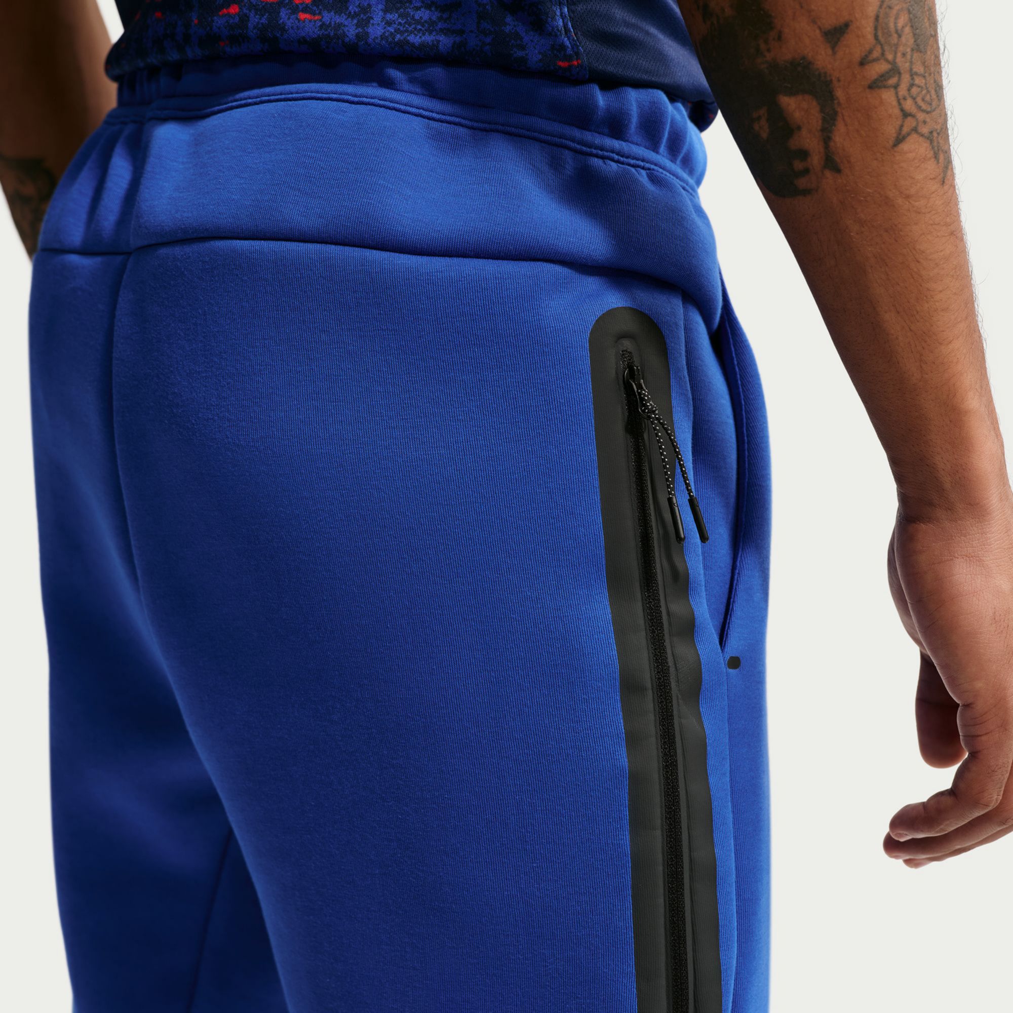 Nike Adult France 2026 Home Tech Fleece Jogger Pants product image