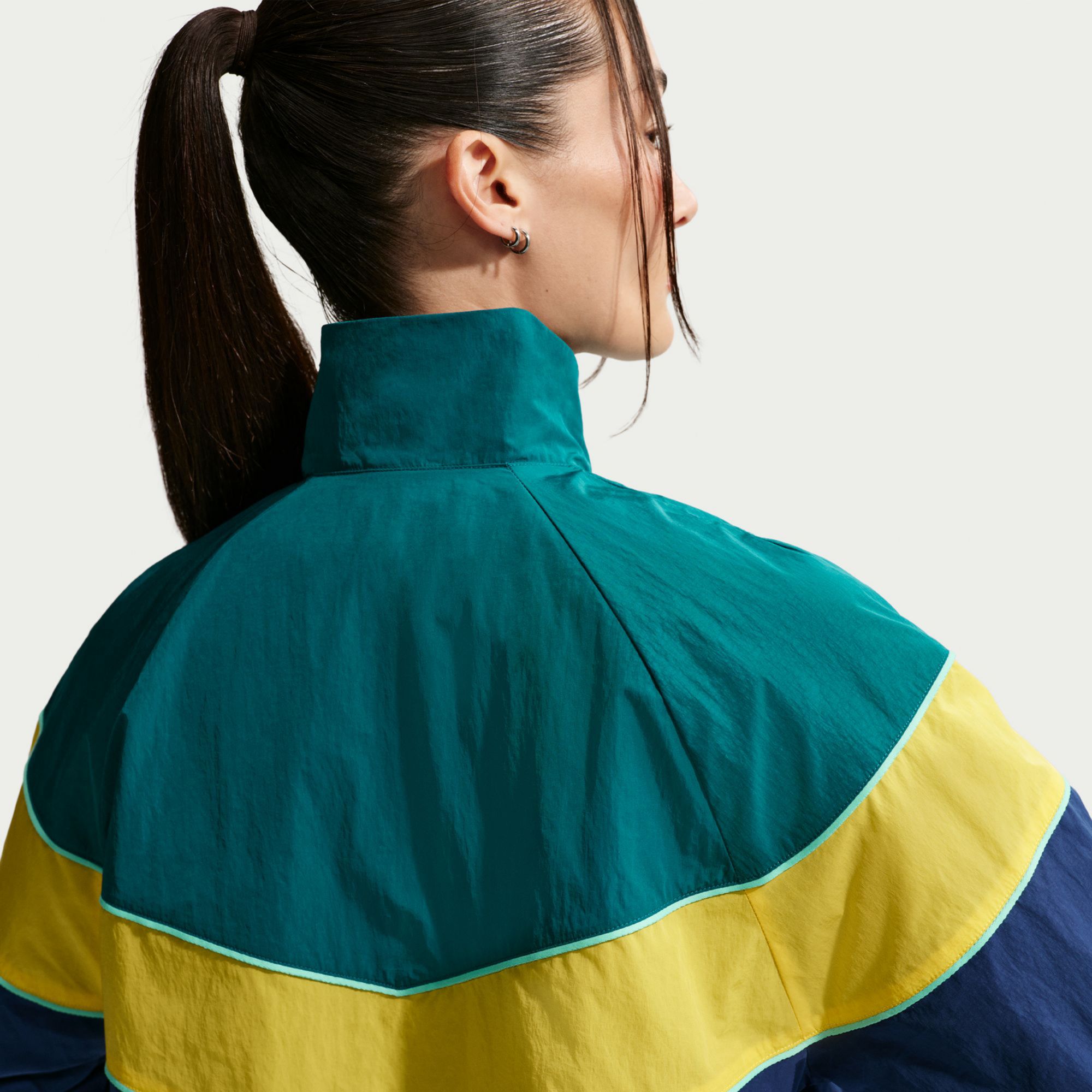 Nike Women's Brazil 2026 Home Windrunner Jacket product image