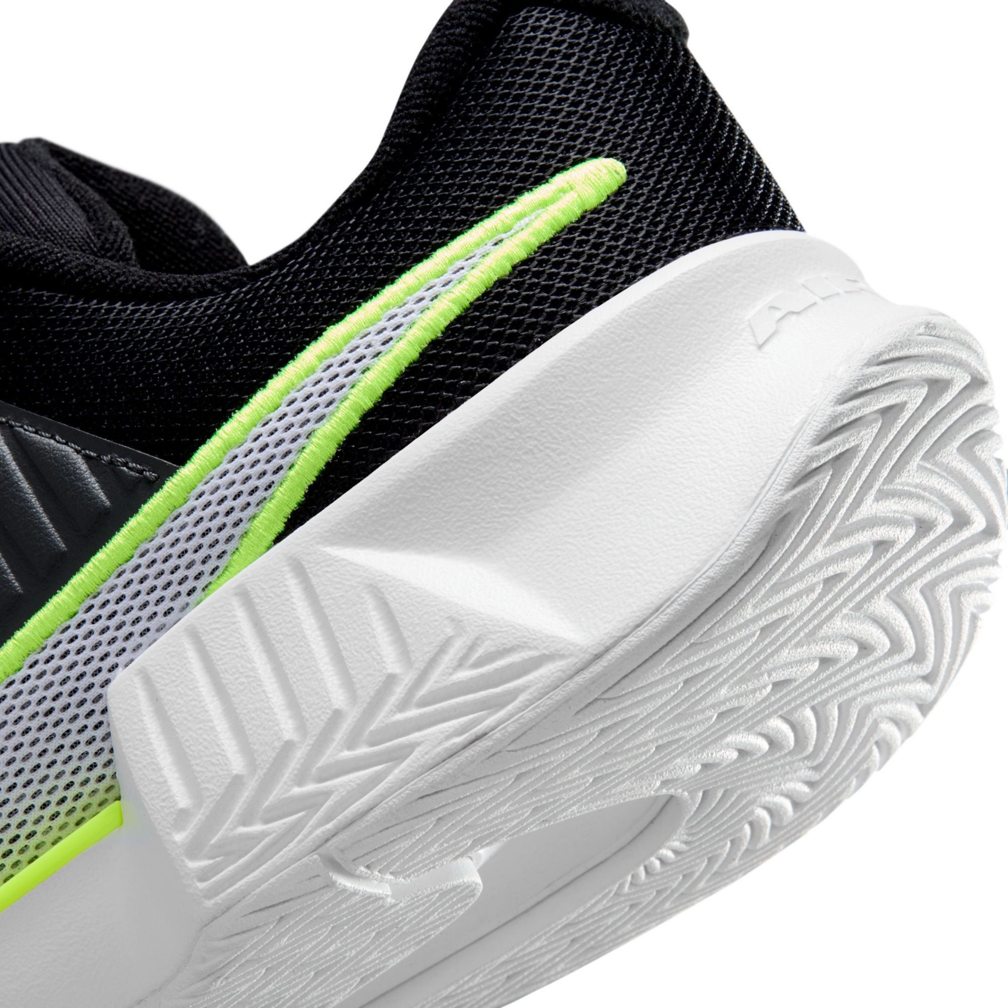 Nike Women's GP Challenge Pro Hard Court Tennis Shoes product image