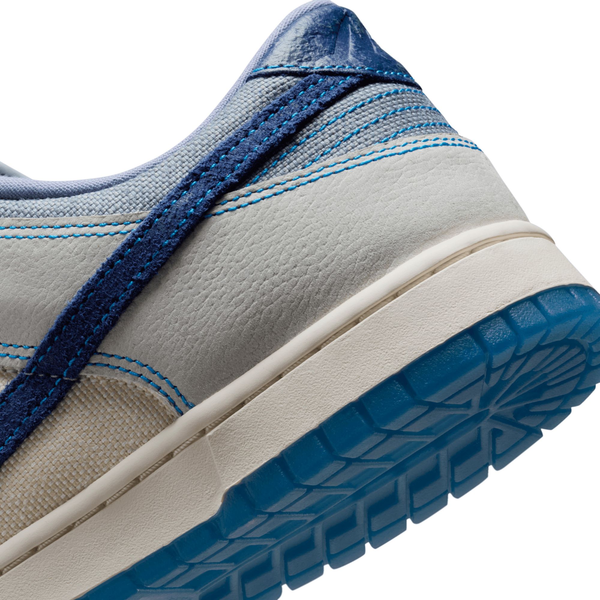 Nike Men's Dunk Low Shoes product image