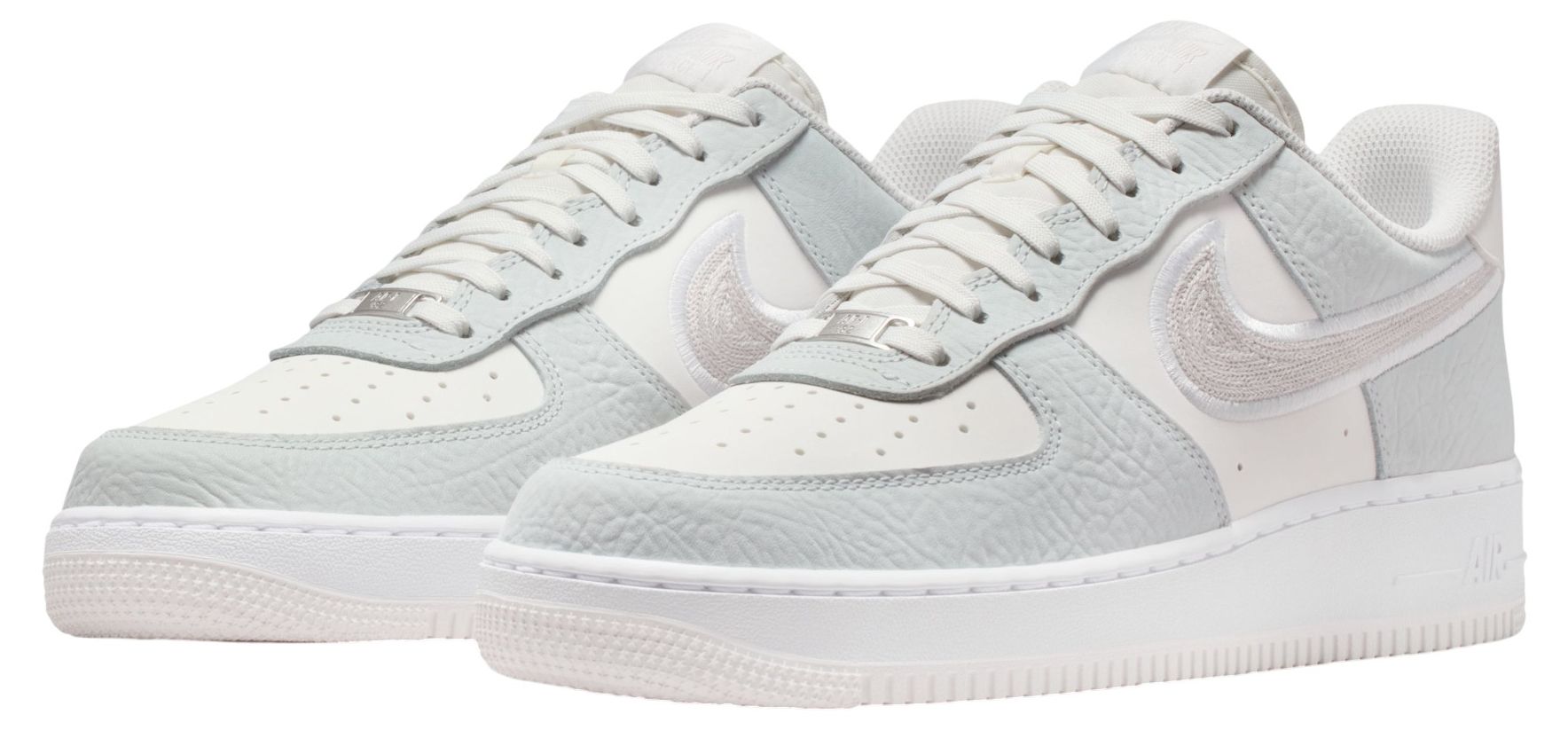 Nike Men's Air Force 1 '07 LV8 Shoes product image