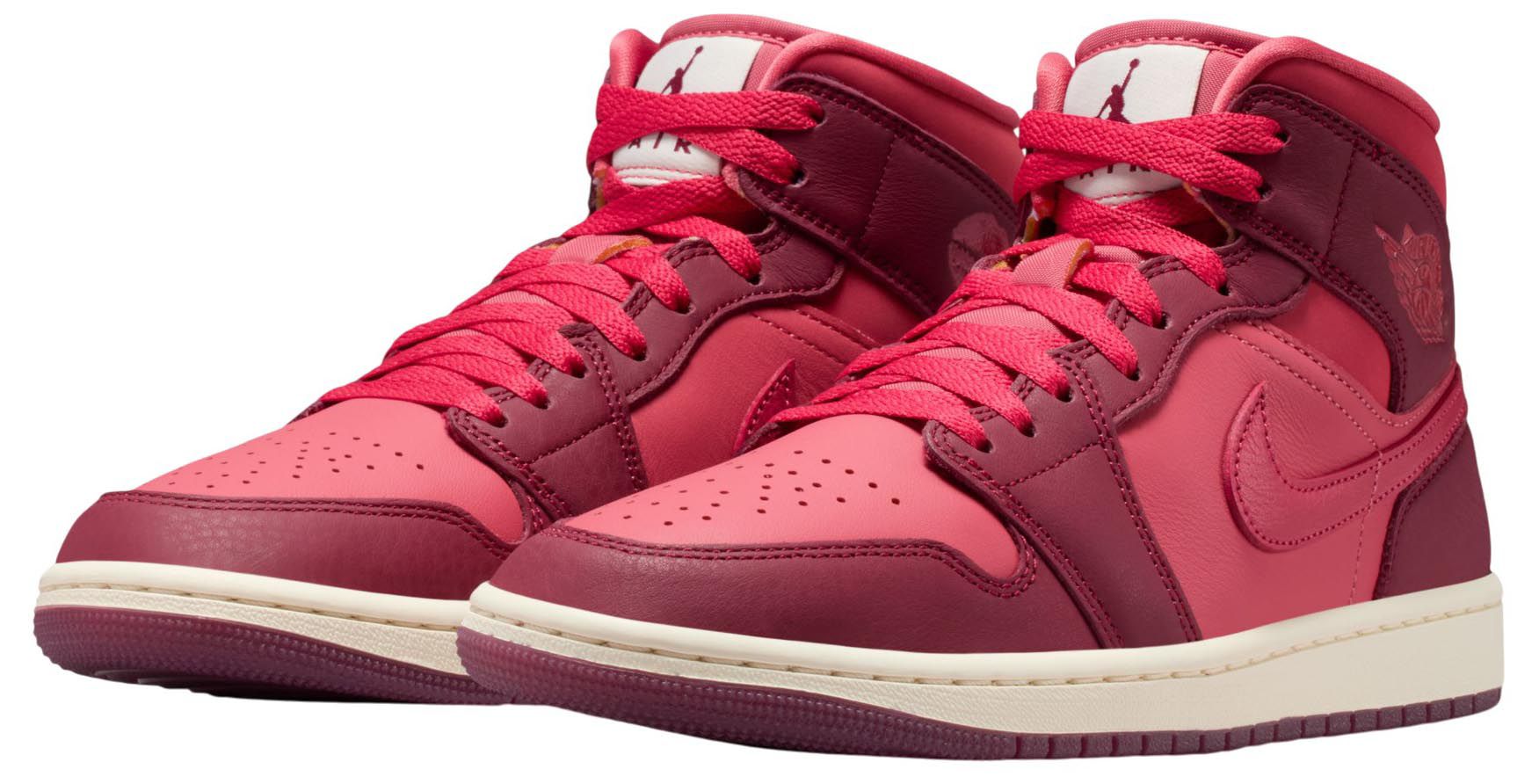 Air Jordan 1 Mid SE Women's Shoes product image