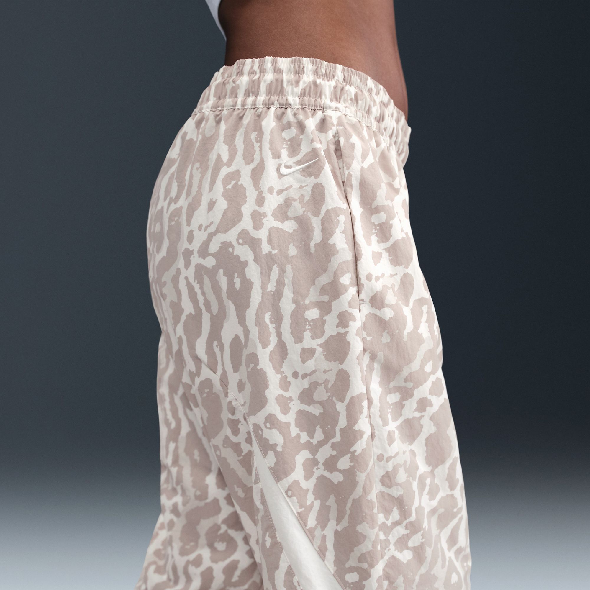 Nike Women's Sportswear Woven Printed Pants product image