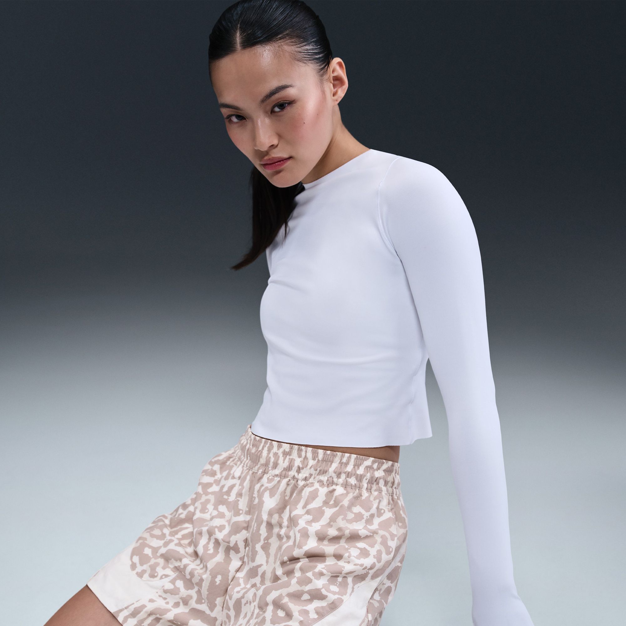 Nike Women's Sportswear Woven Printed Shorts product image