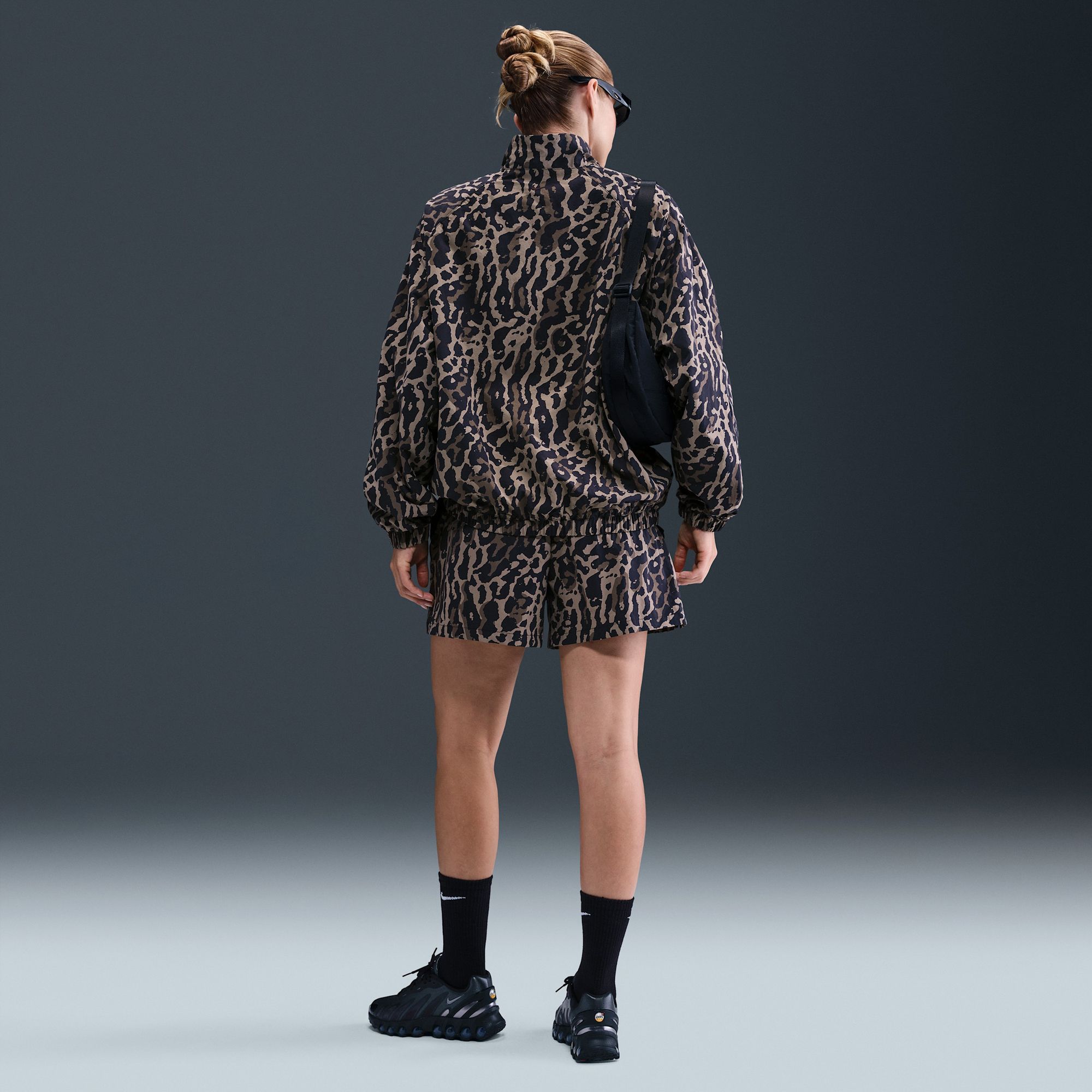 Nike Women's Sportswear Woven Printed Shorts product image