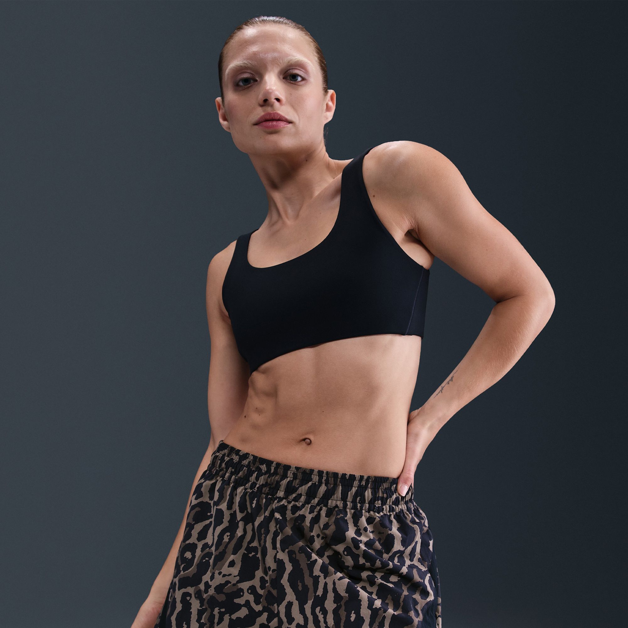 Nike Women's Sportswear Woven Printed Shorts product image