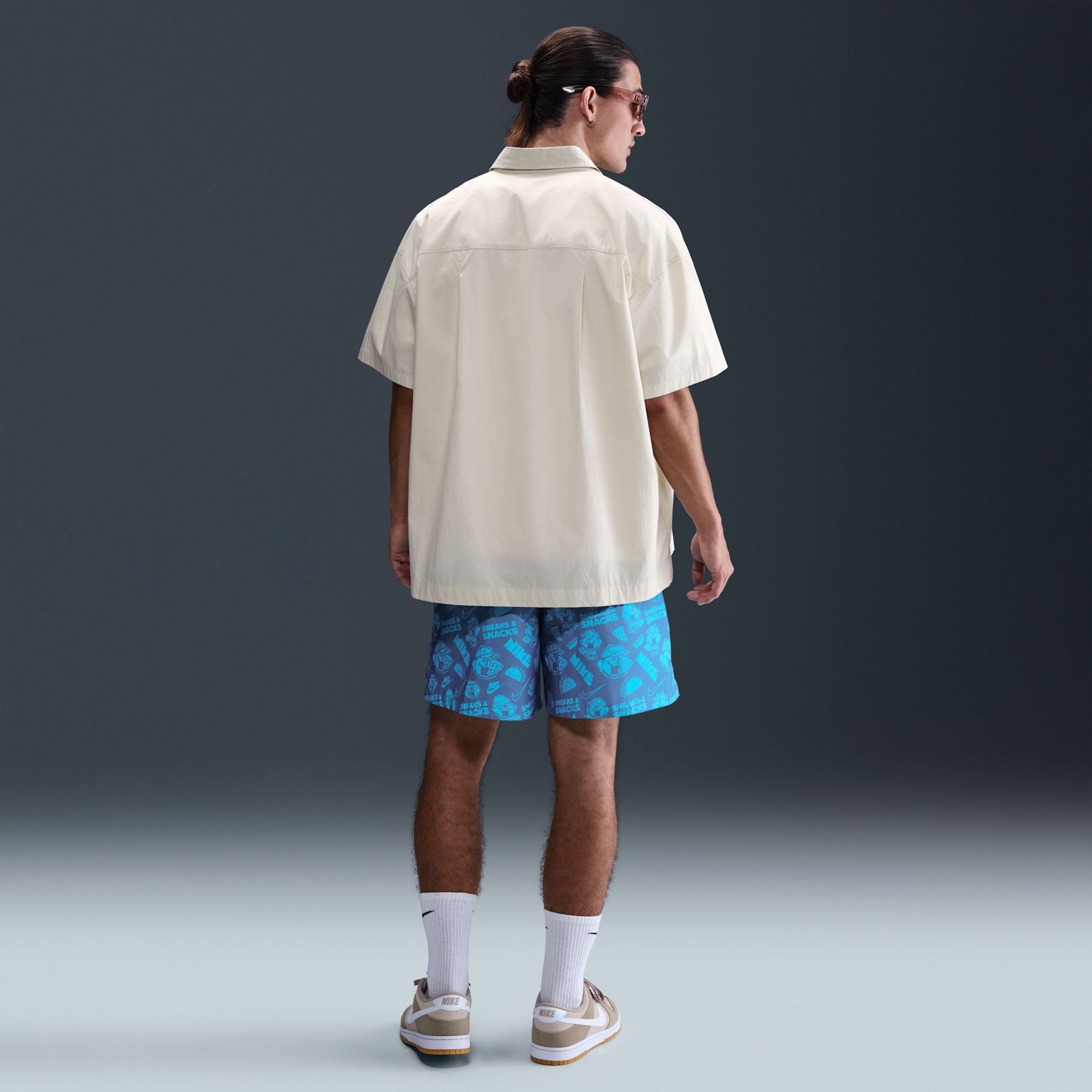 Nike Men's Club Sole Flow Shorts product image