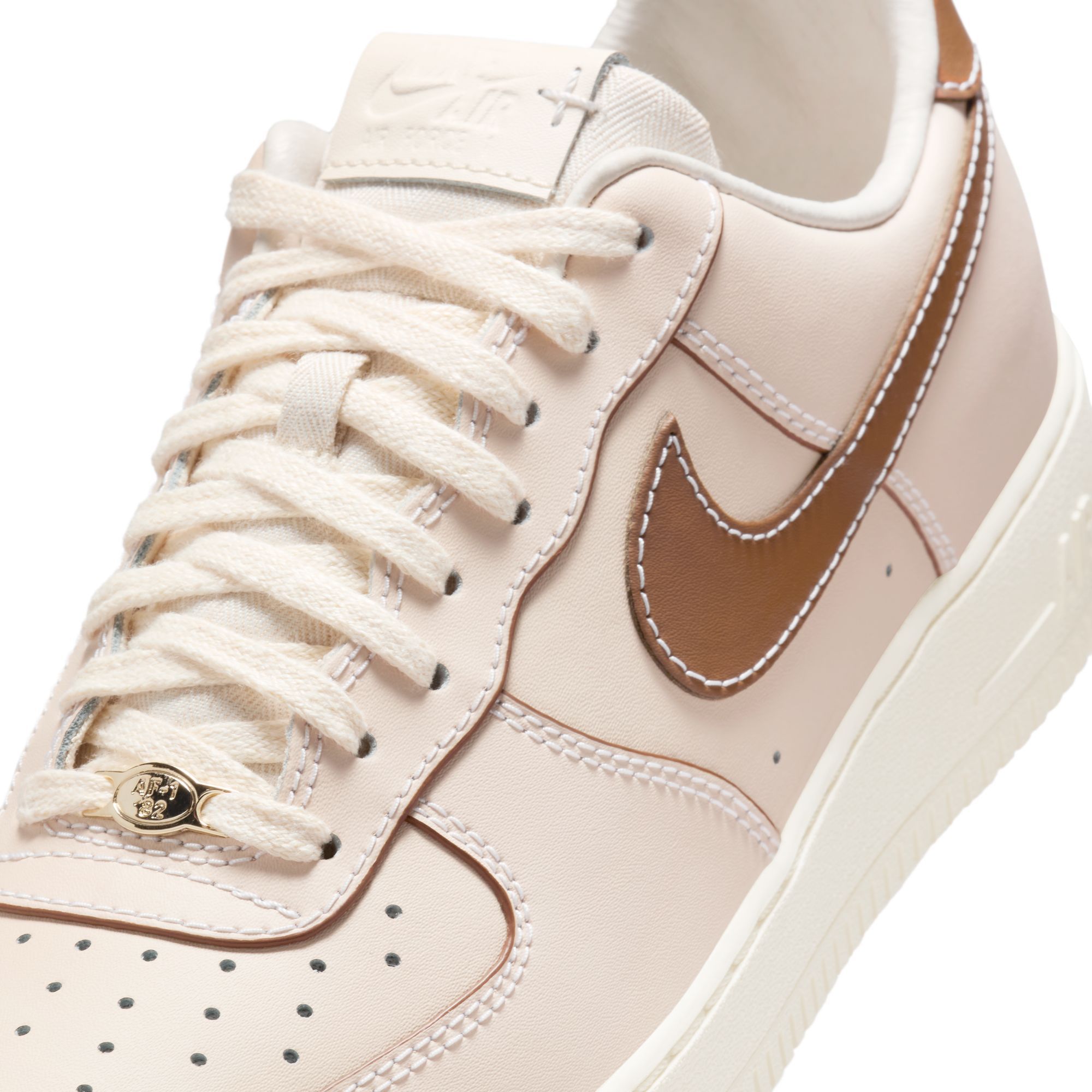 Nike Men's Air Force 1 '07 Shoes product image