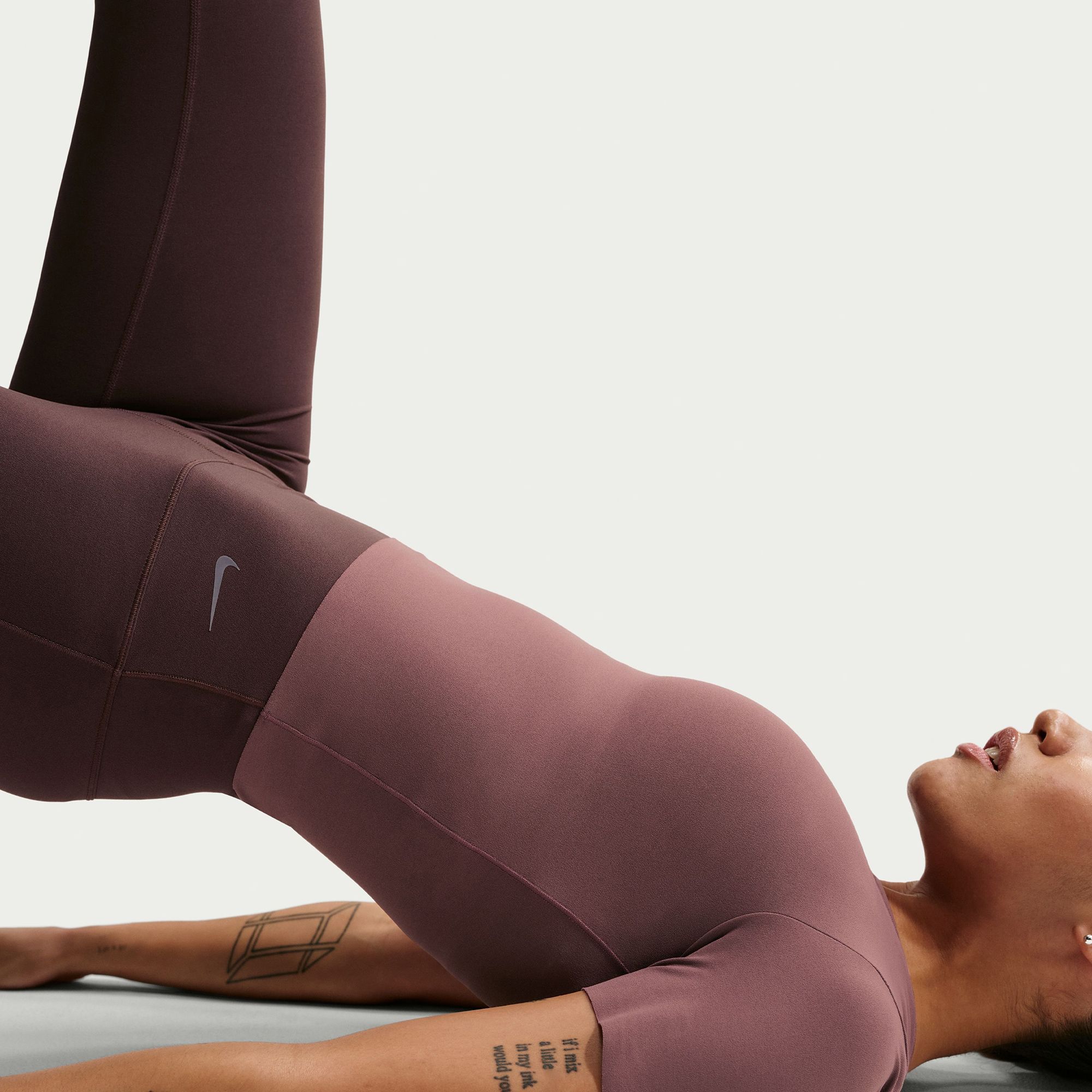 Nike Women's Zenvy Dri-FIT Short-Sleeve Top product image